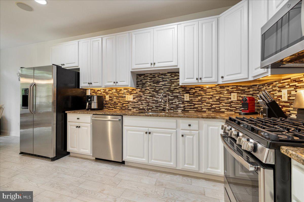 GREYCLIFFE - Residential