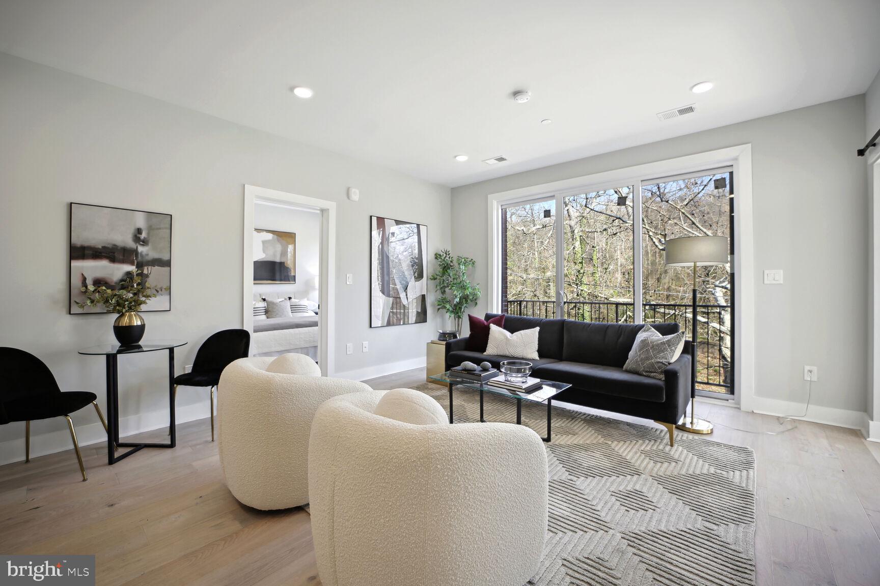2019 M STREET NE 7