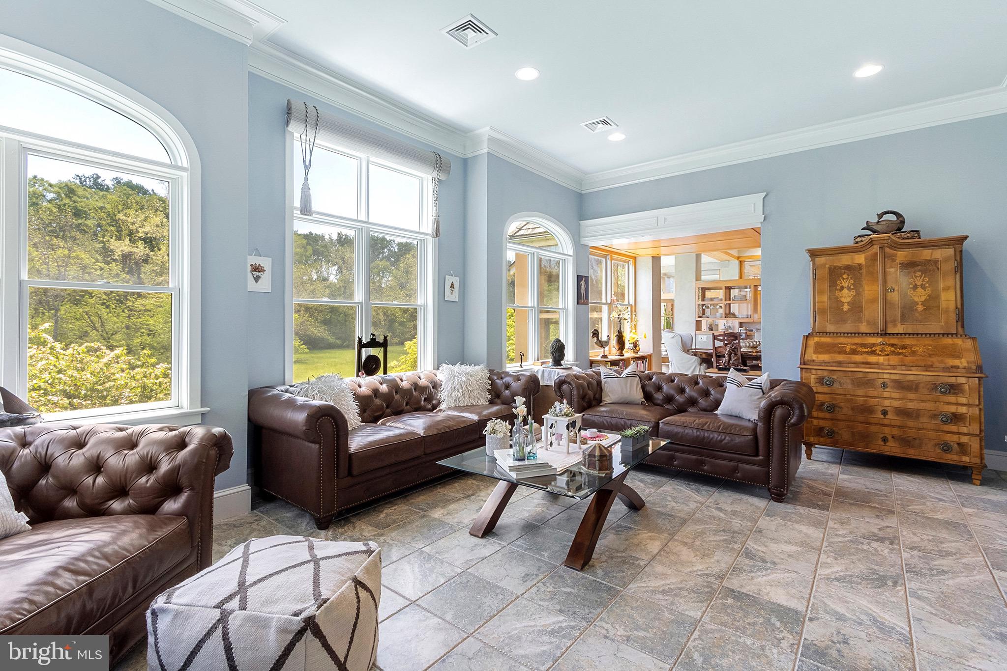 SUMMERHILL - Residential