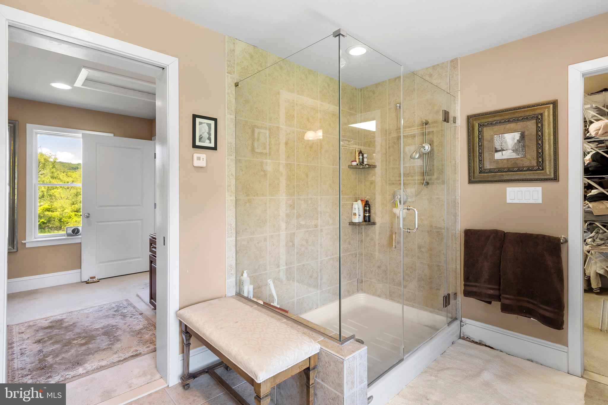 SUMMERHILL - Residential