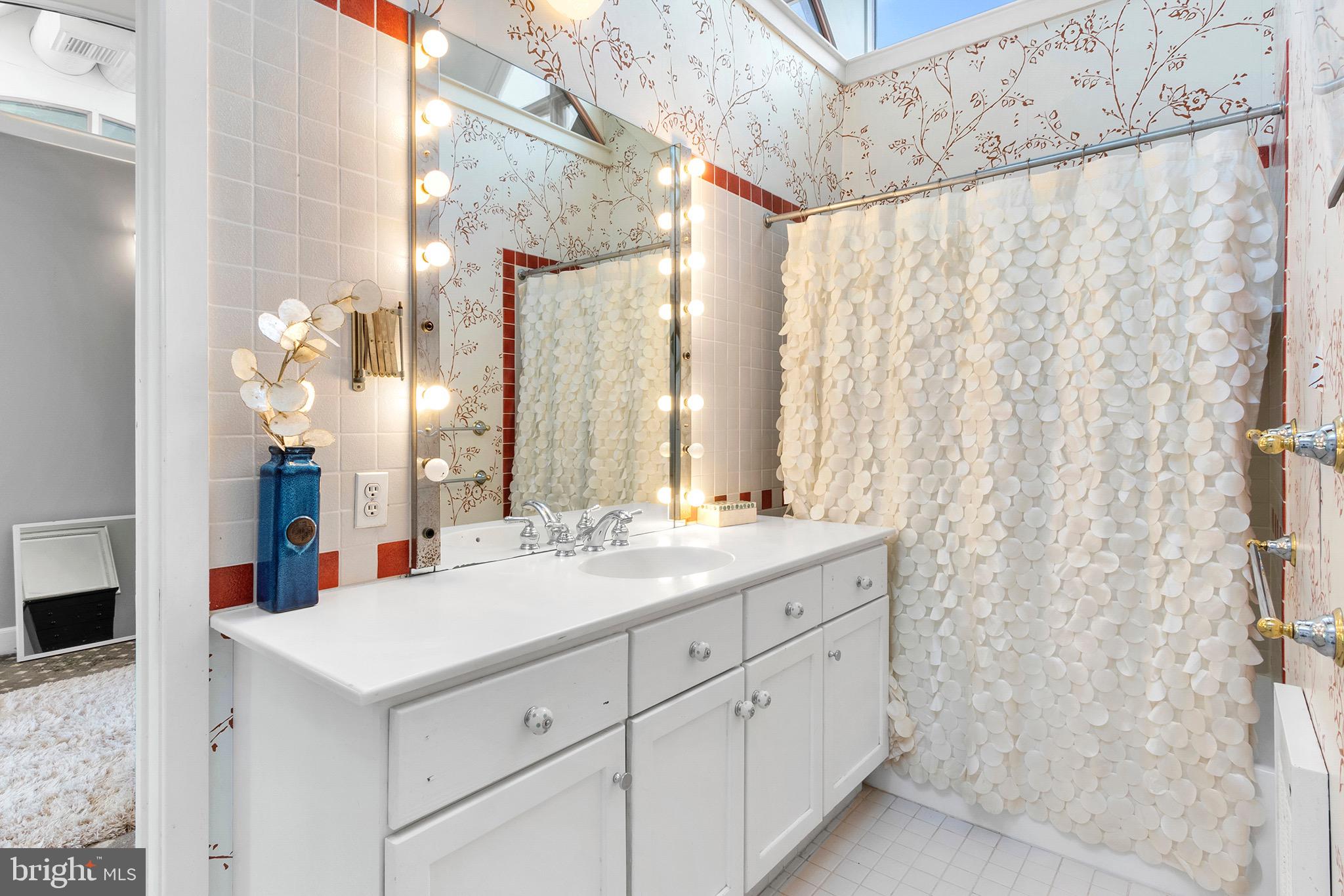 SUMMERHILL - Residential