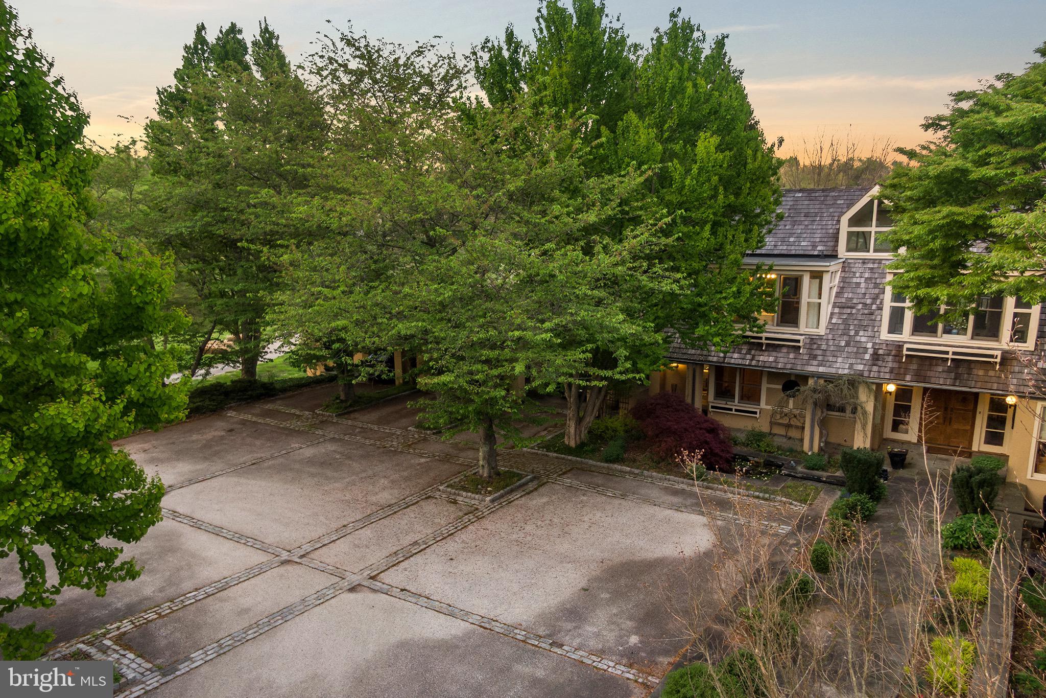 SUMMERHILL - Residential