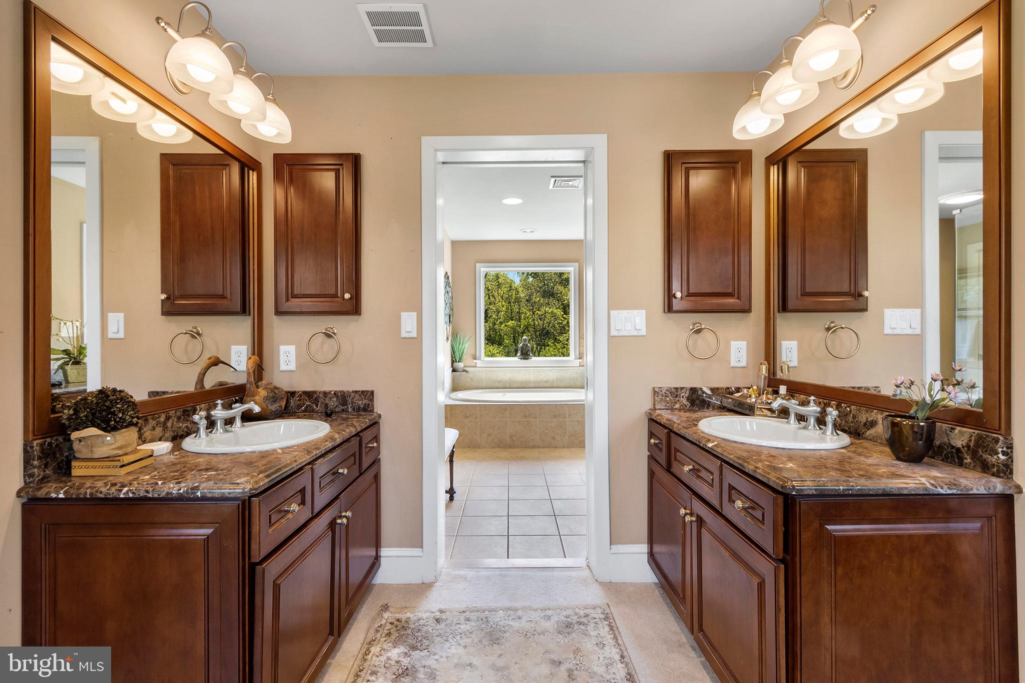 SUMMERHILL - Residential