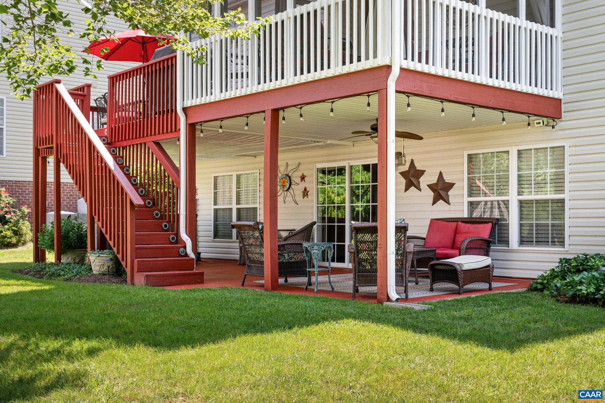 DEERWOOD VILLAGE - Residential