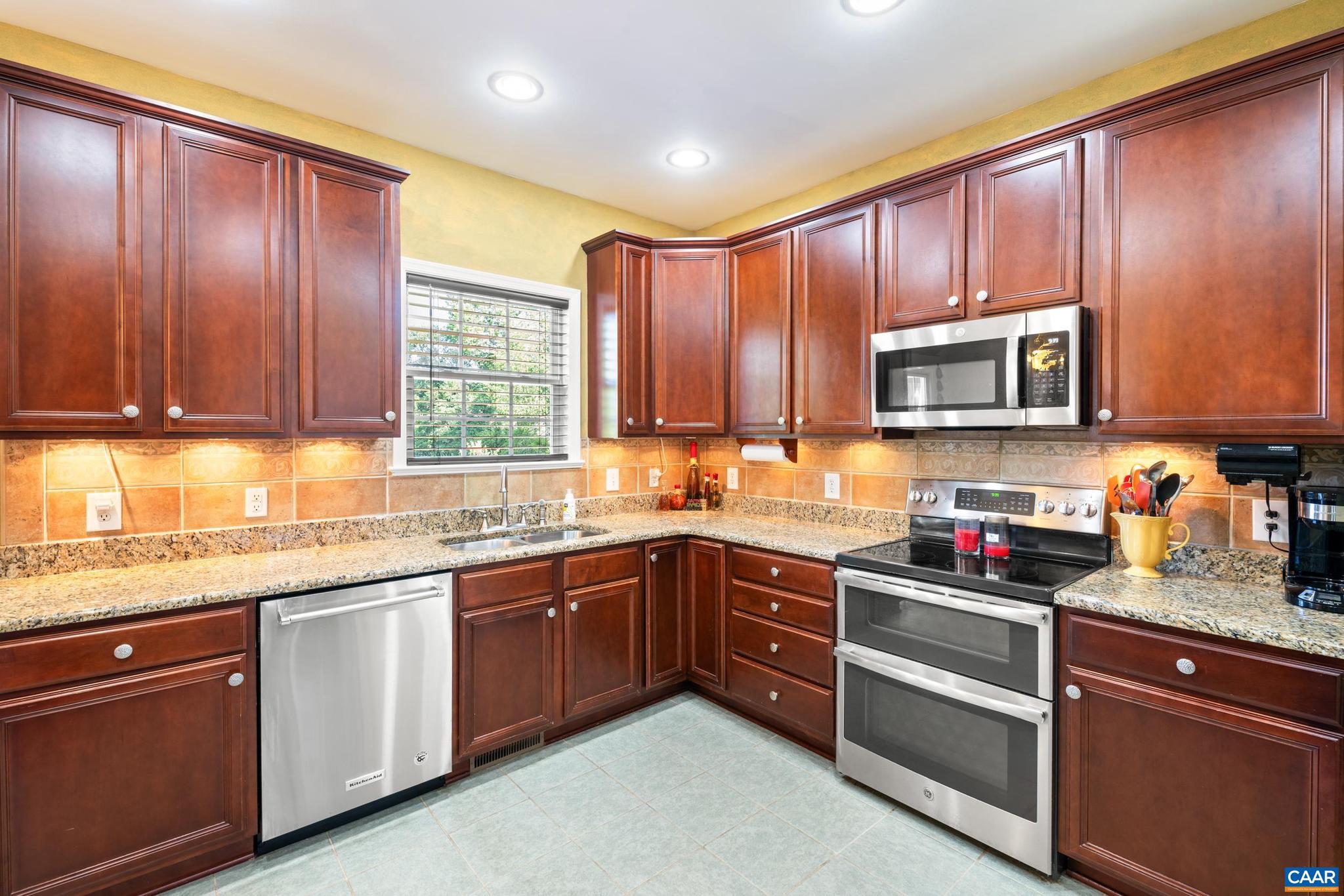 DEERWOOD VILLAGE - Residential