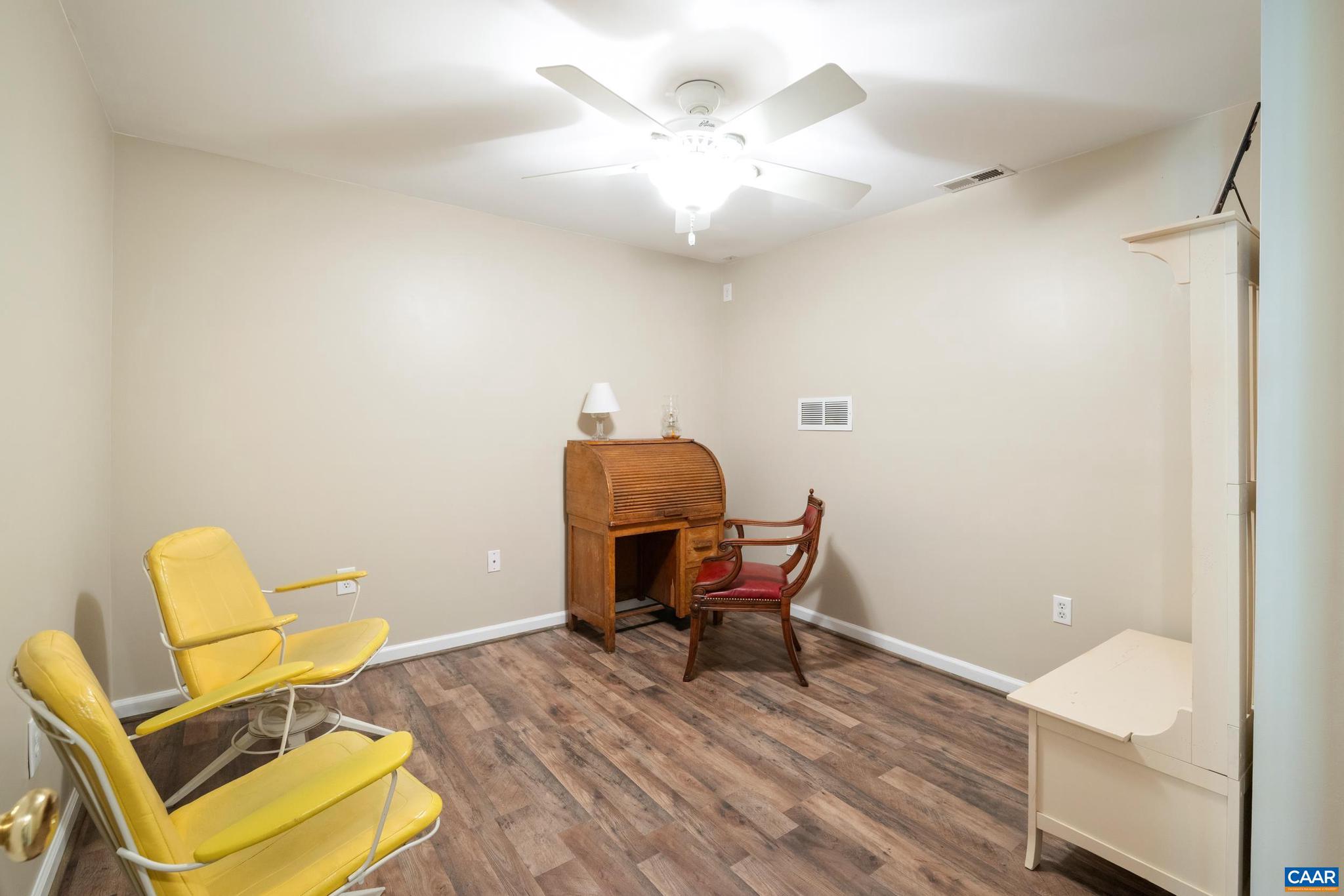 DEERWOOD VILLAGE - Residential