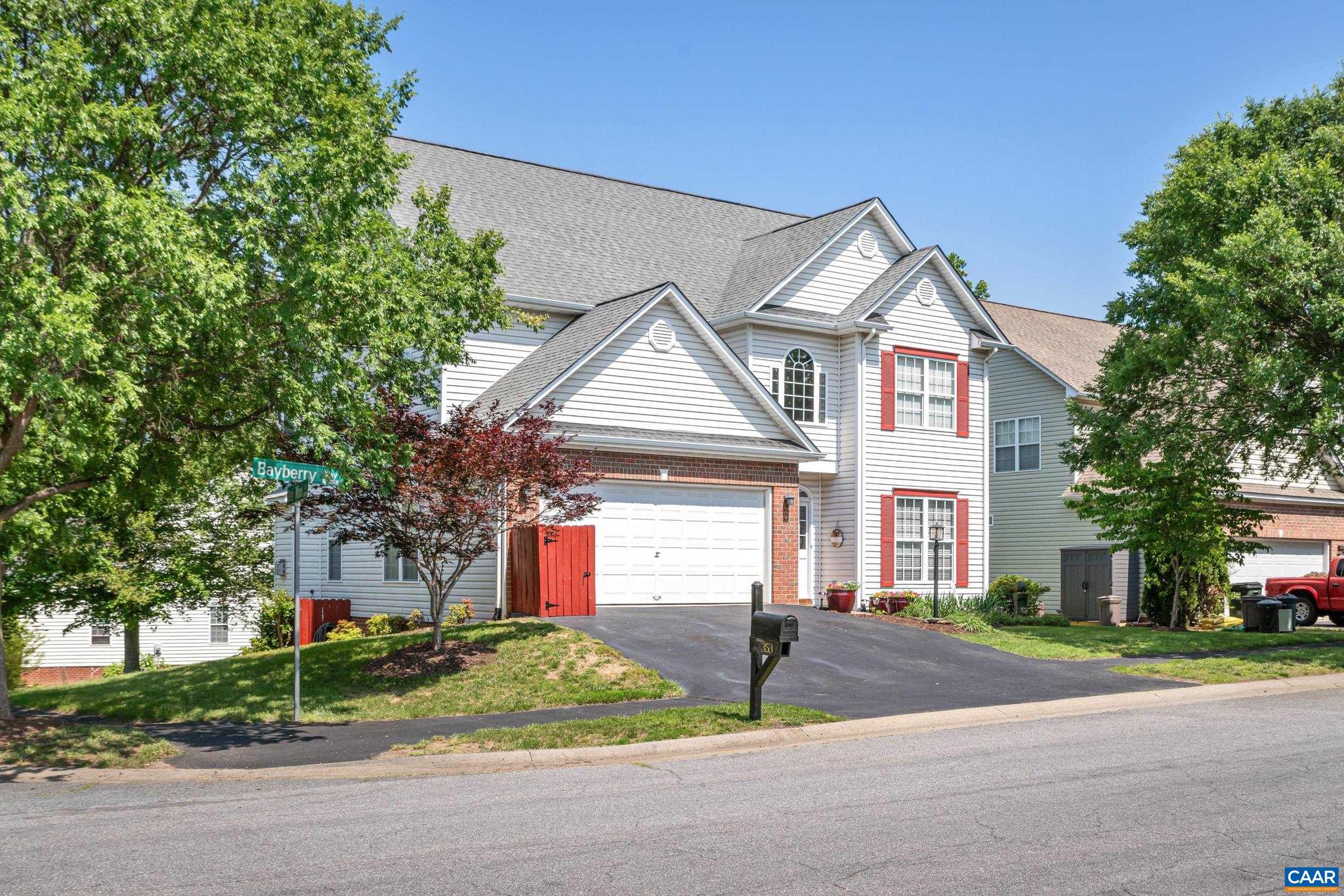 DEERWOOD VILLAGE - Residential