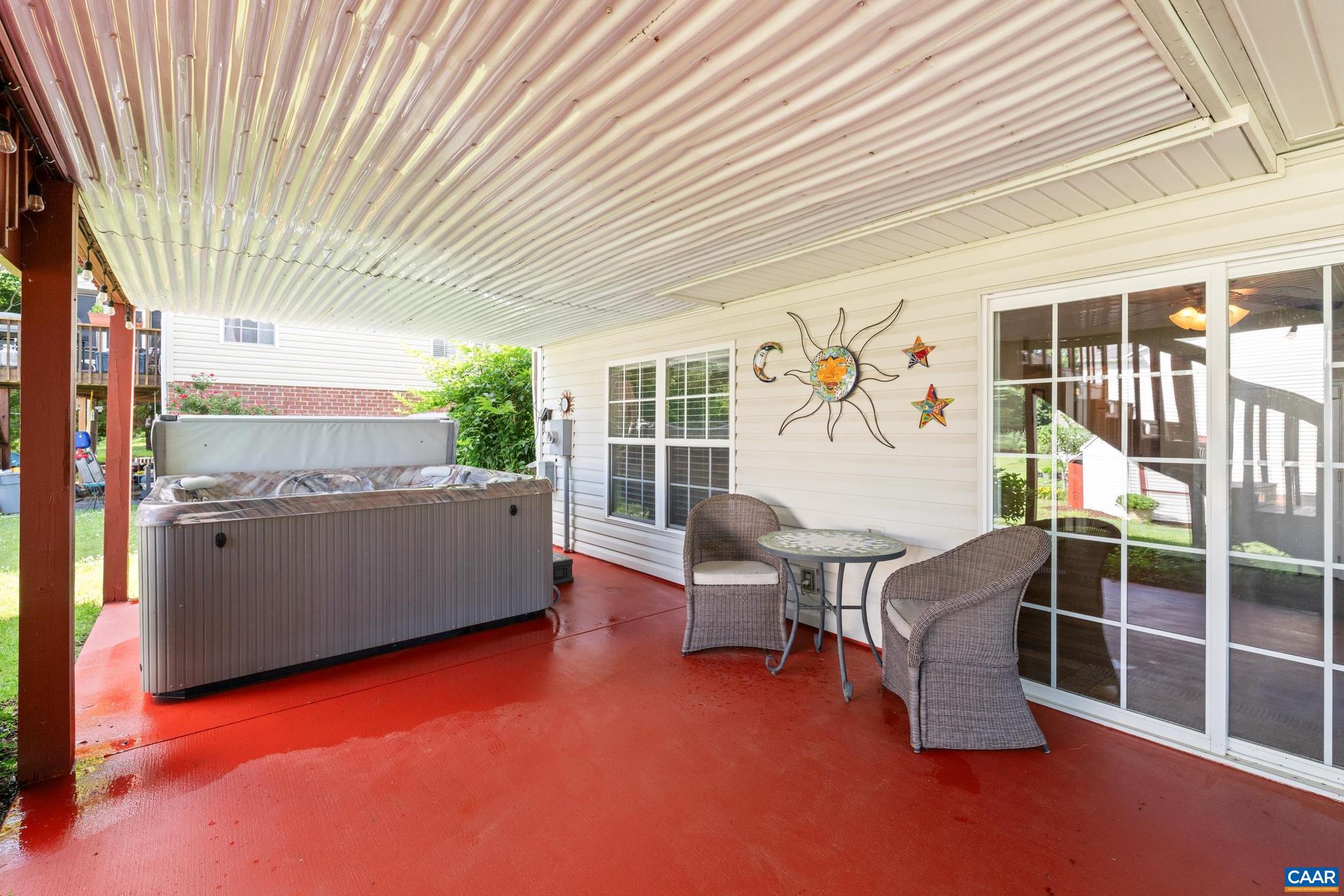 DEERWOOD VILLAGE - Residential