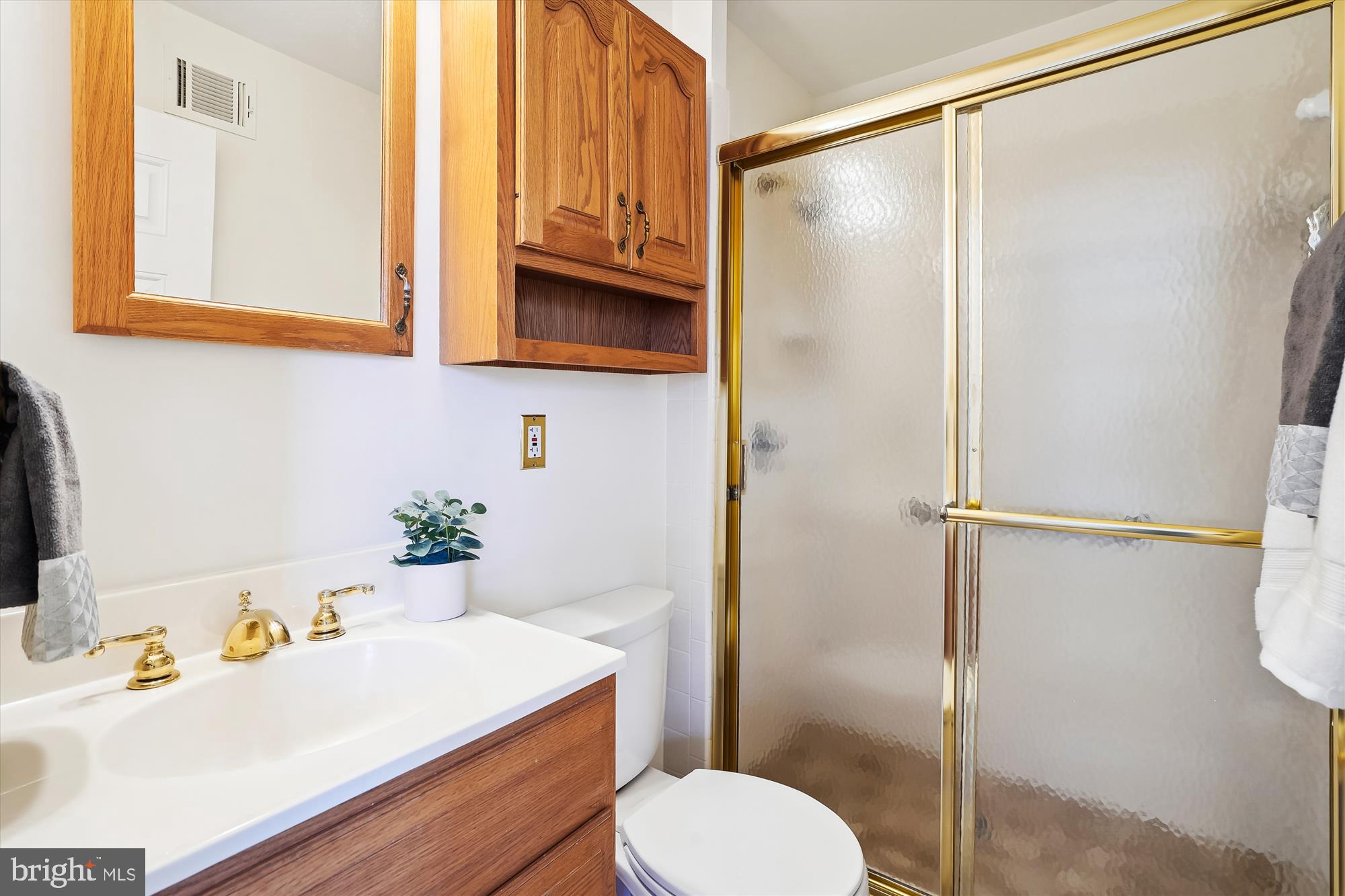 STONEHURST - Residential