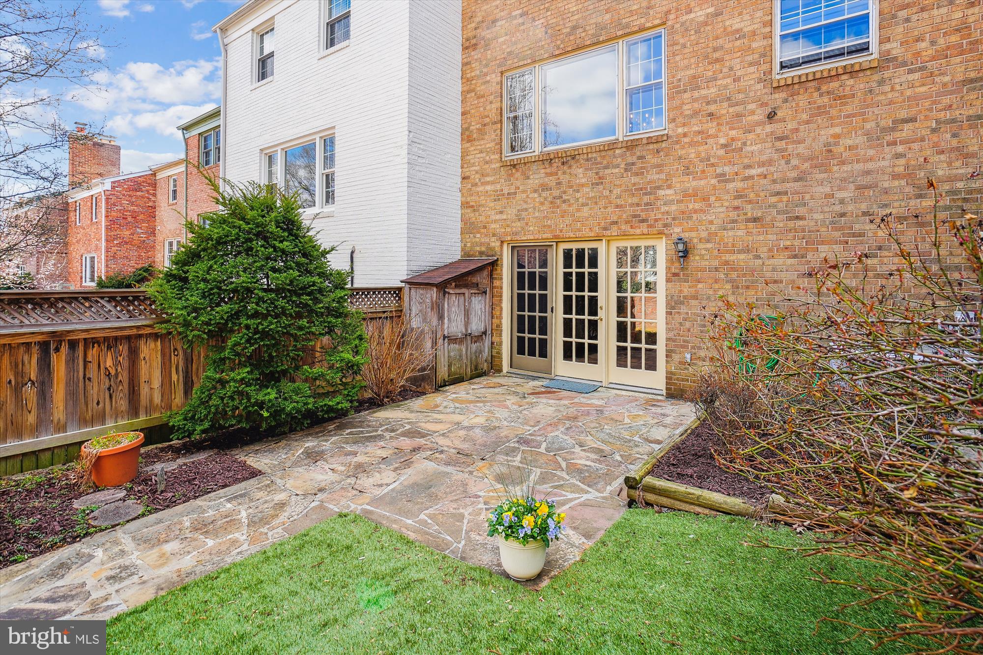 STONEHURST - Residential