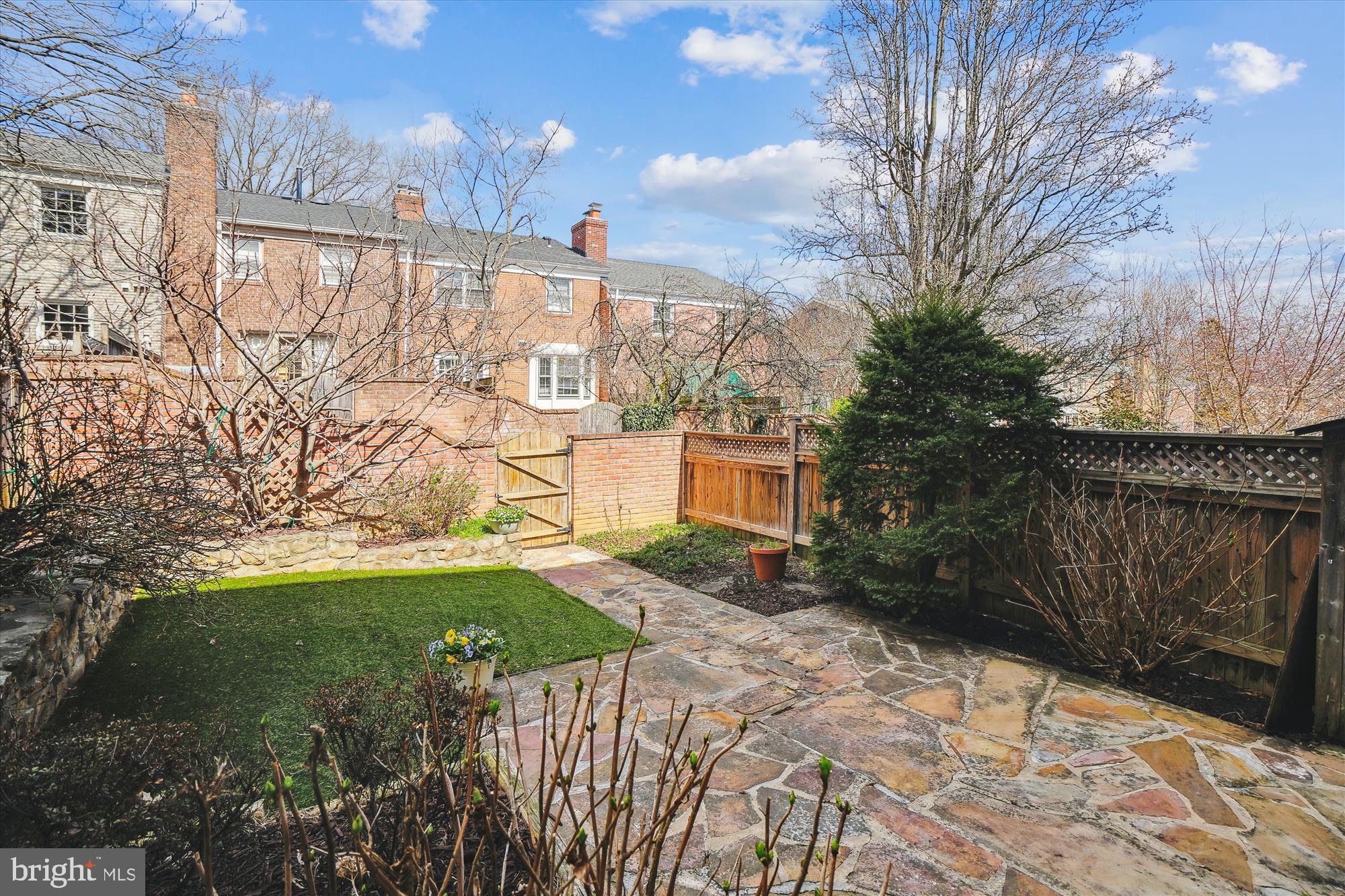 STONEHURST - Residential