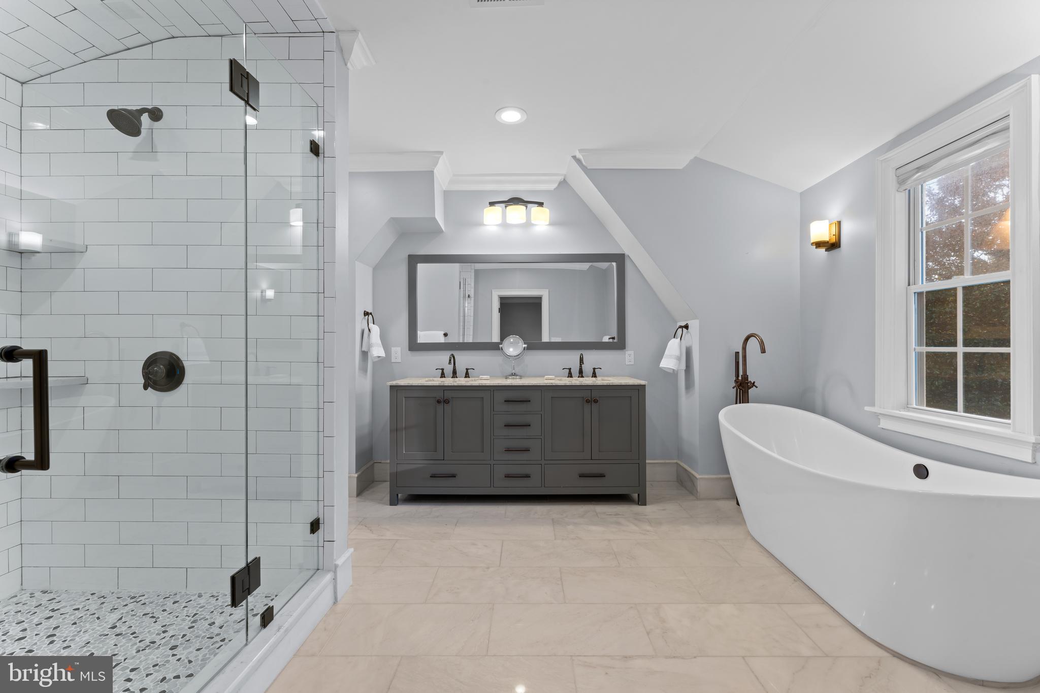 WYNNEWOOD - Residential