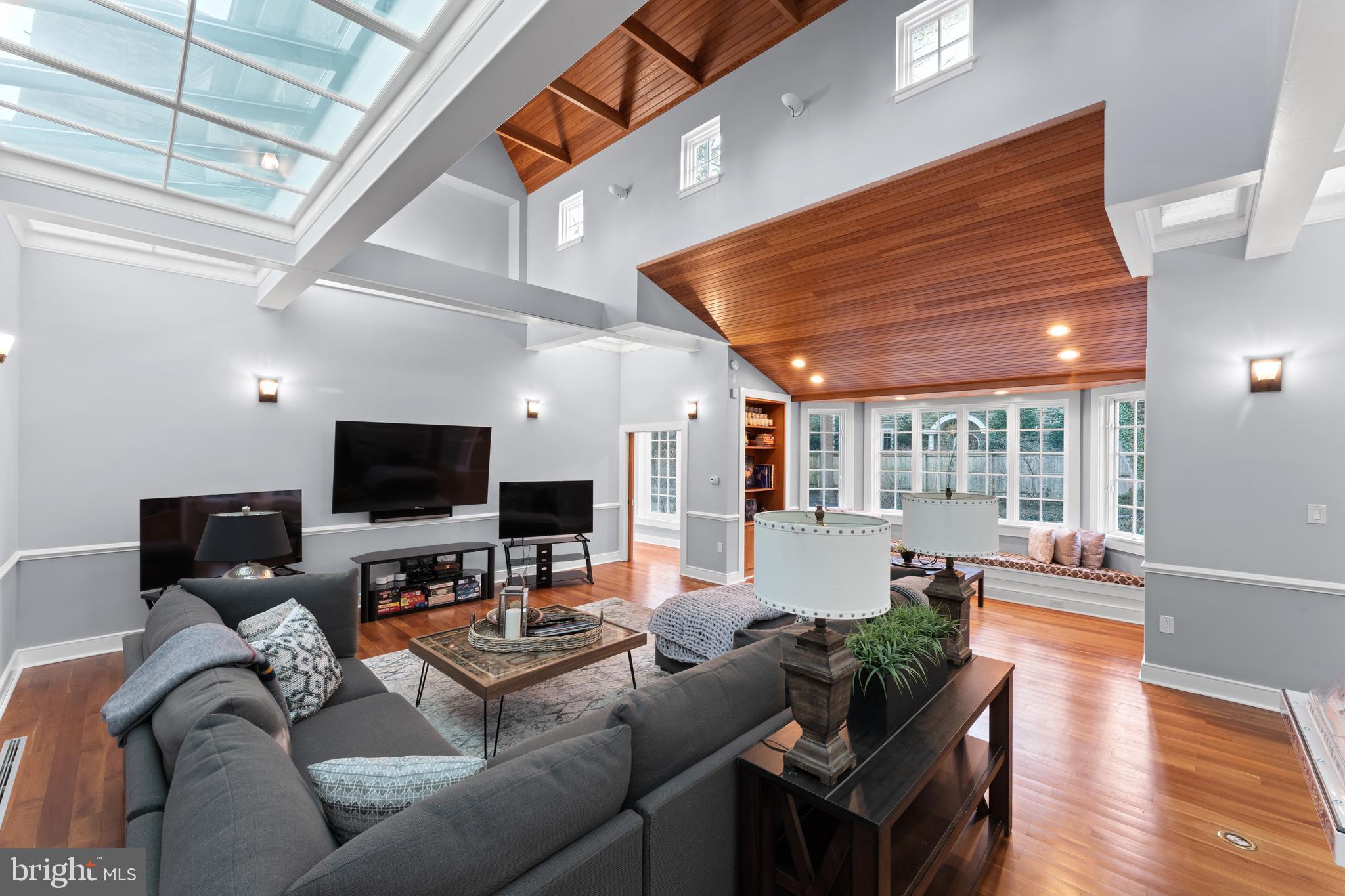 WYNNEWOOD - Residential