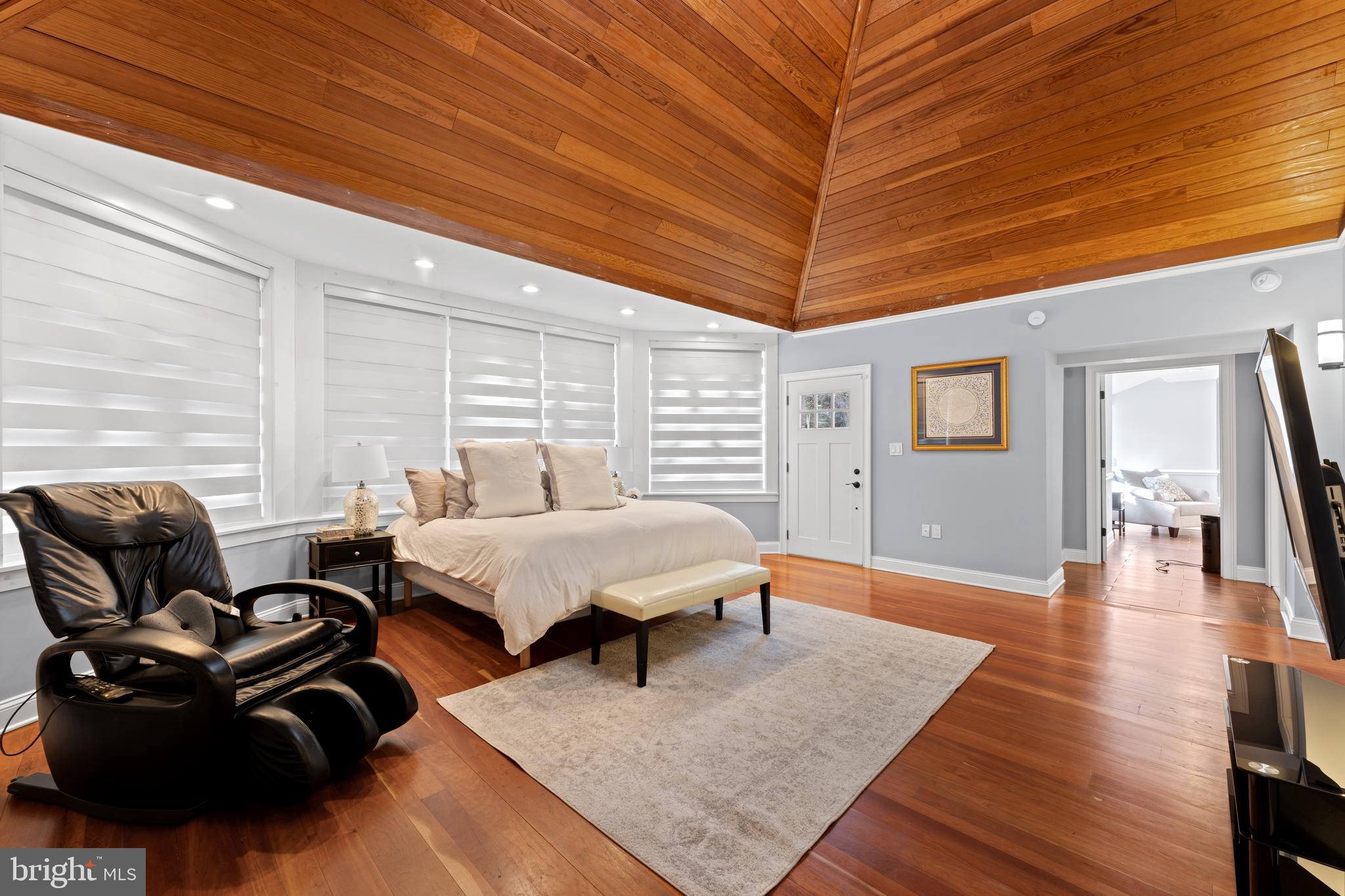 WYNNEWOOD - Residential