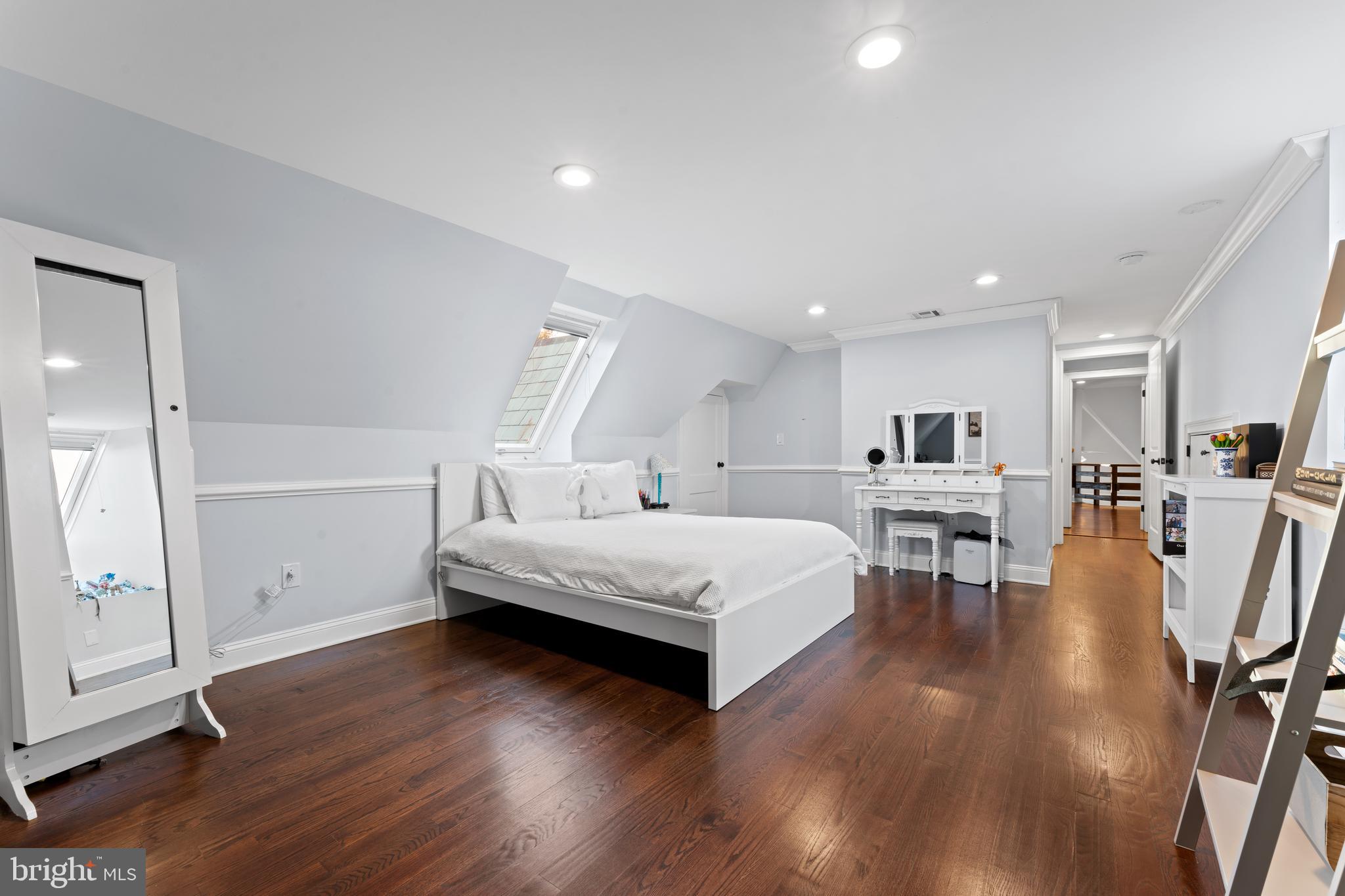 WYNNEWOOD - Residential