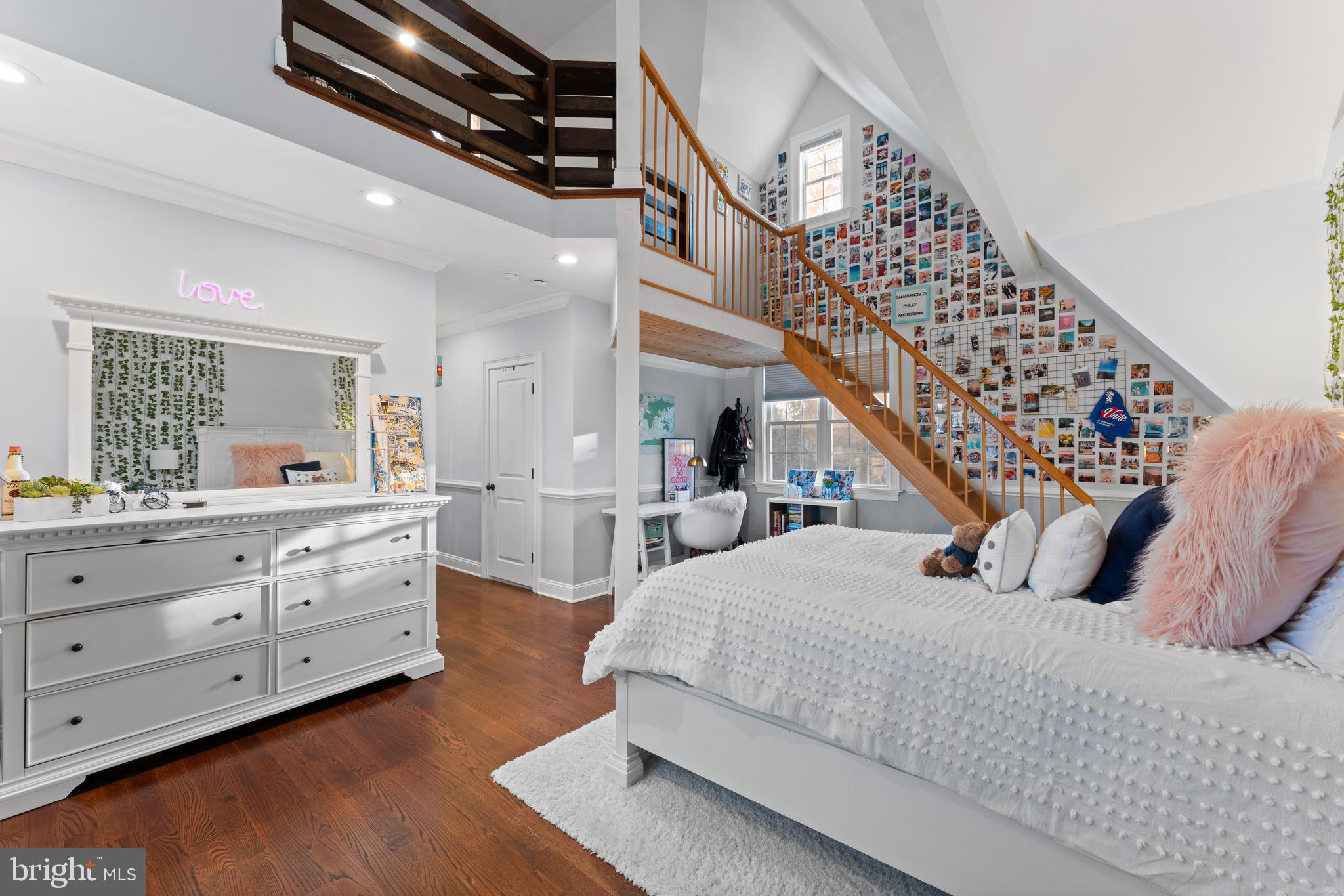 WYNNEWOOD - Residential