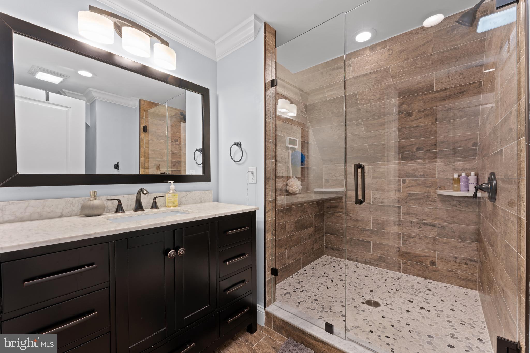 WYNNEWOOD - Residential