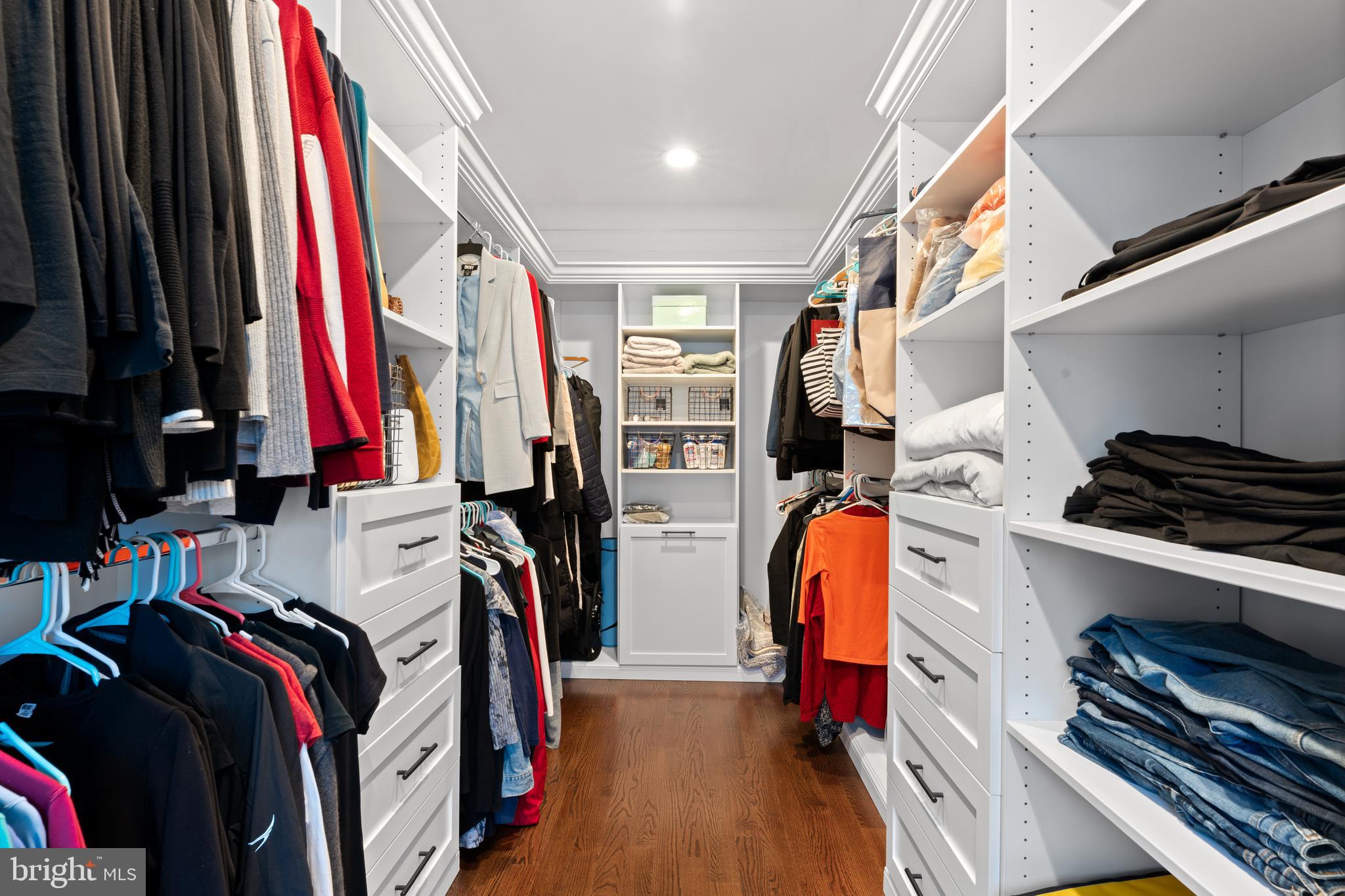 WYNNEWOOD - Residential