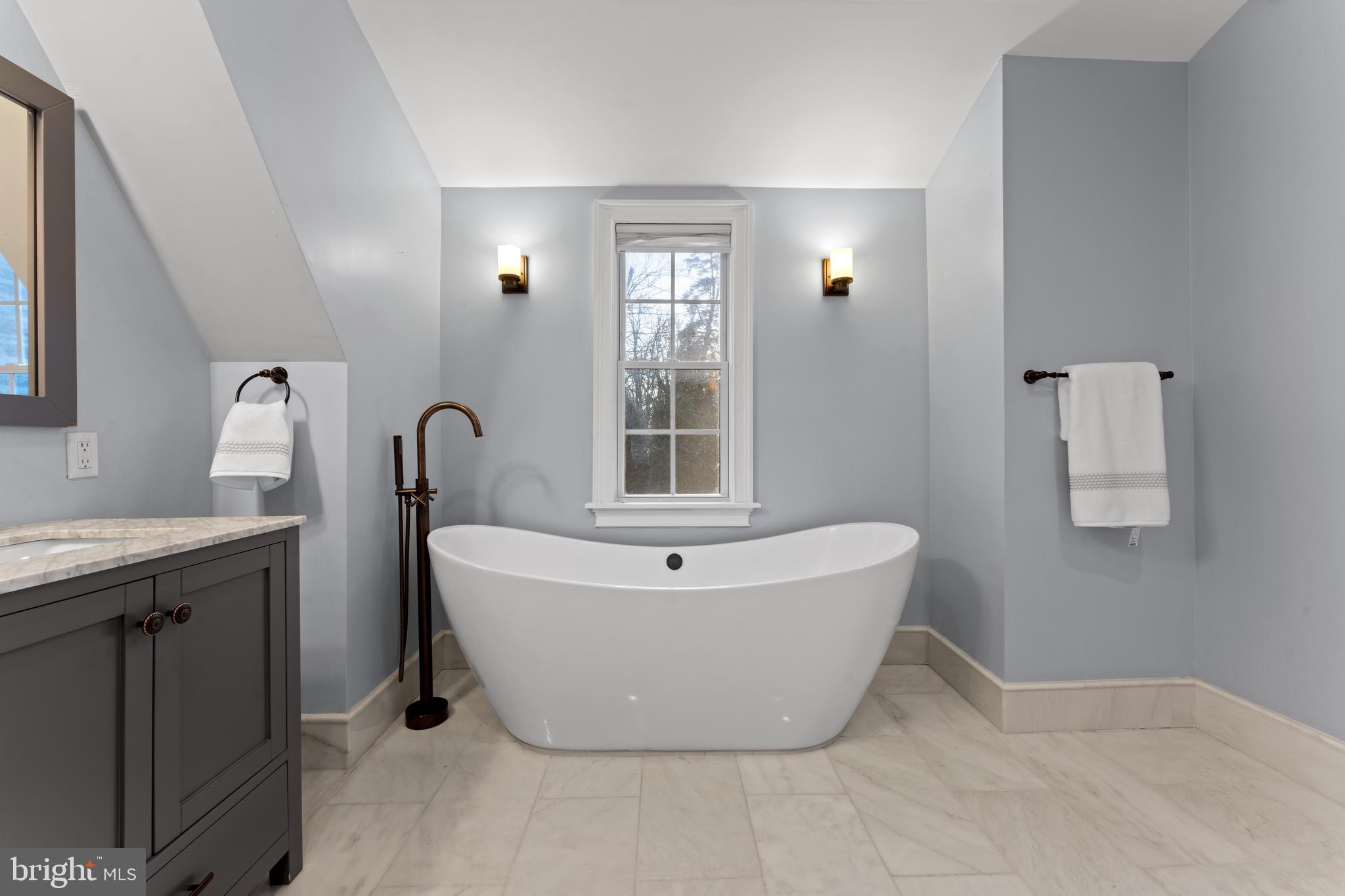 WYNNEWOOD - Residential