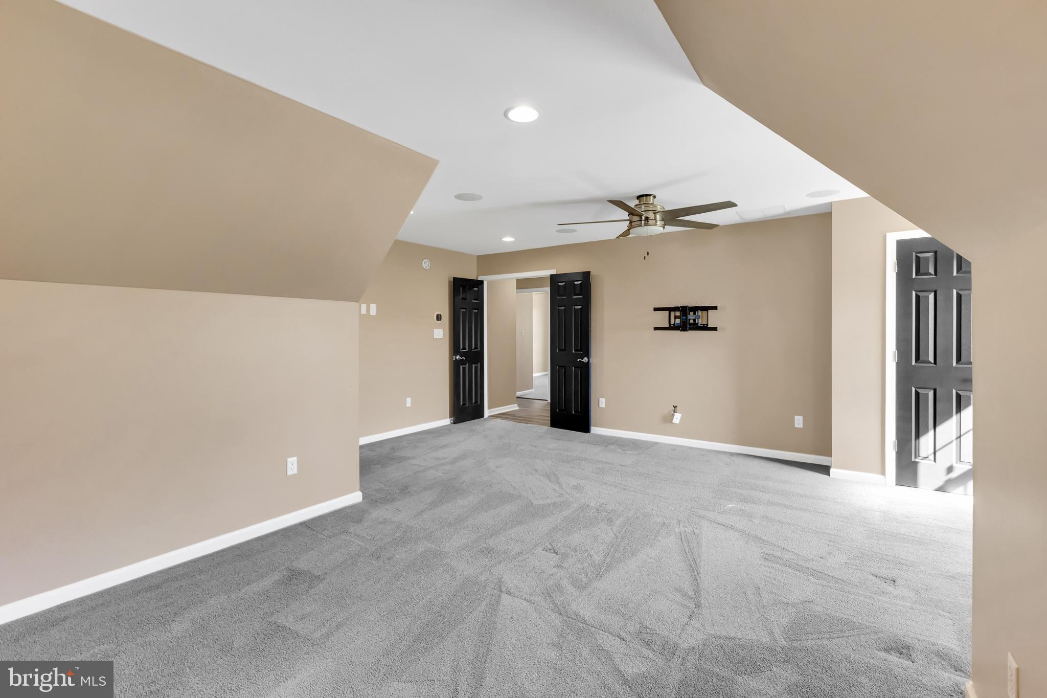 STEEPLECHASE - Residential