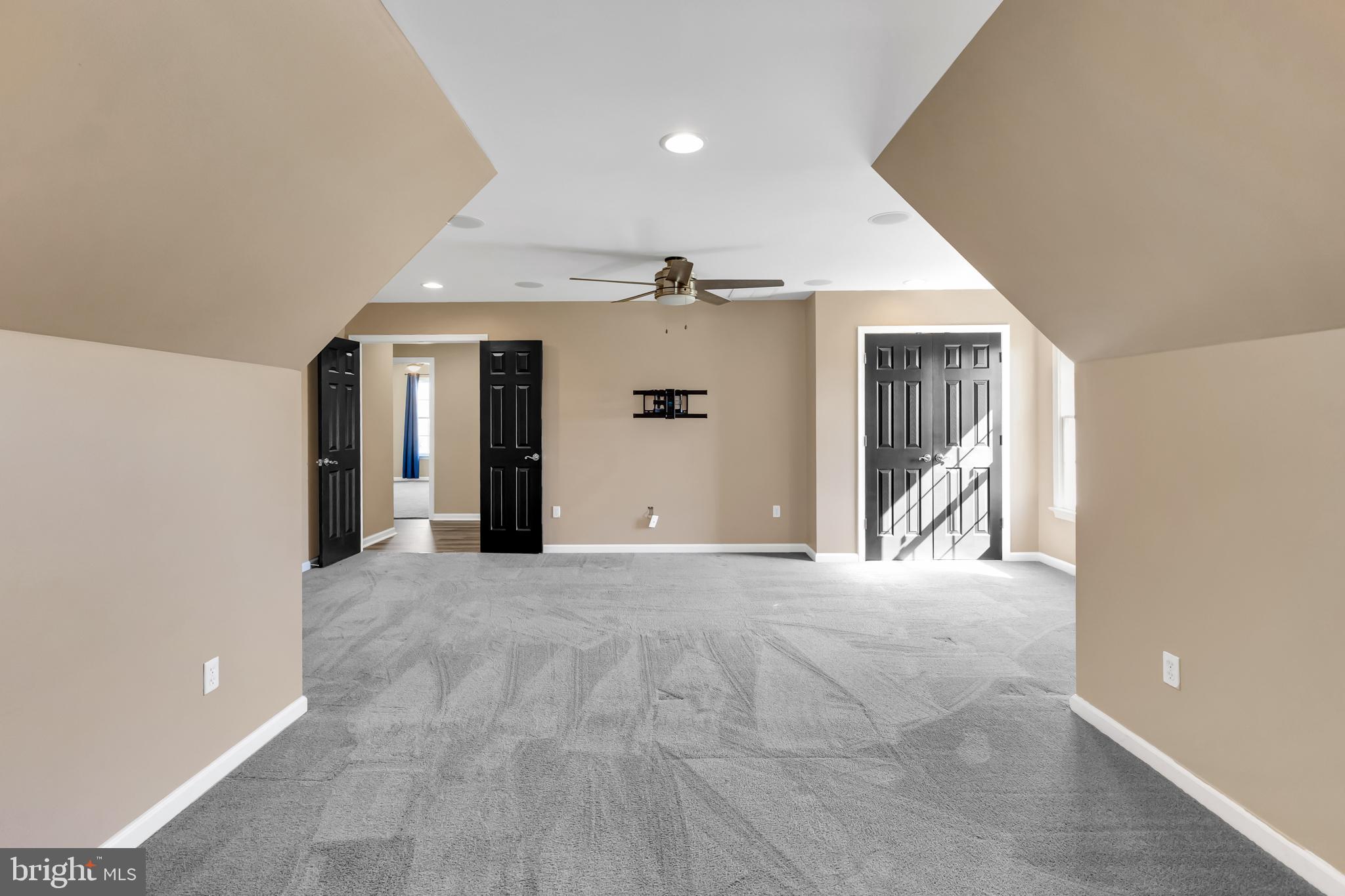 STEEPLECHASE - Residential