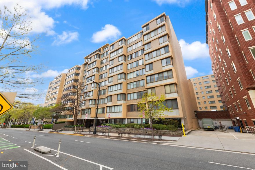Nestled in the heart of Washington, D.C., this executive 1-bedroom unit offers the perfect blend of convenience, modern living, and investment potential. 

Unit 210 features spacious and functional living spaces, ideal for anyone seeking an upscale, low-maintenance urban lifestyle. With an updated kitchen with stainless steel appliances and large windows throughout, this unit is both inviting and comfortable.

Located at the highly sought-after Monroe House, this investor-friendly building boasts a prime location with easy access to George Washington University (GWU), the vibrant West End, and the bustling new West Market food hall.

Monroe House provides residents with secure entry, ample amenities, and a location that's hard to beat—whether you're looking for proximity to work, education, or entertainment. Plus, its investor-friendly status means potential for strong rental returns in this desirable neighborhood.

Whether you're looking to invest or find your next home, 522 21st St NW, Unit 210, is an opportunity you won't want to miss.