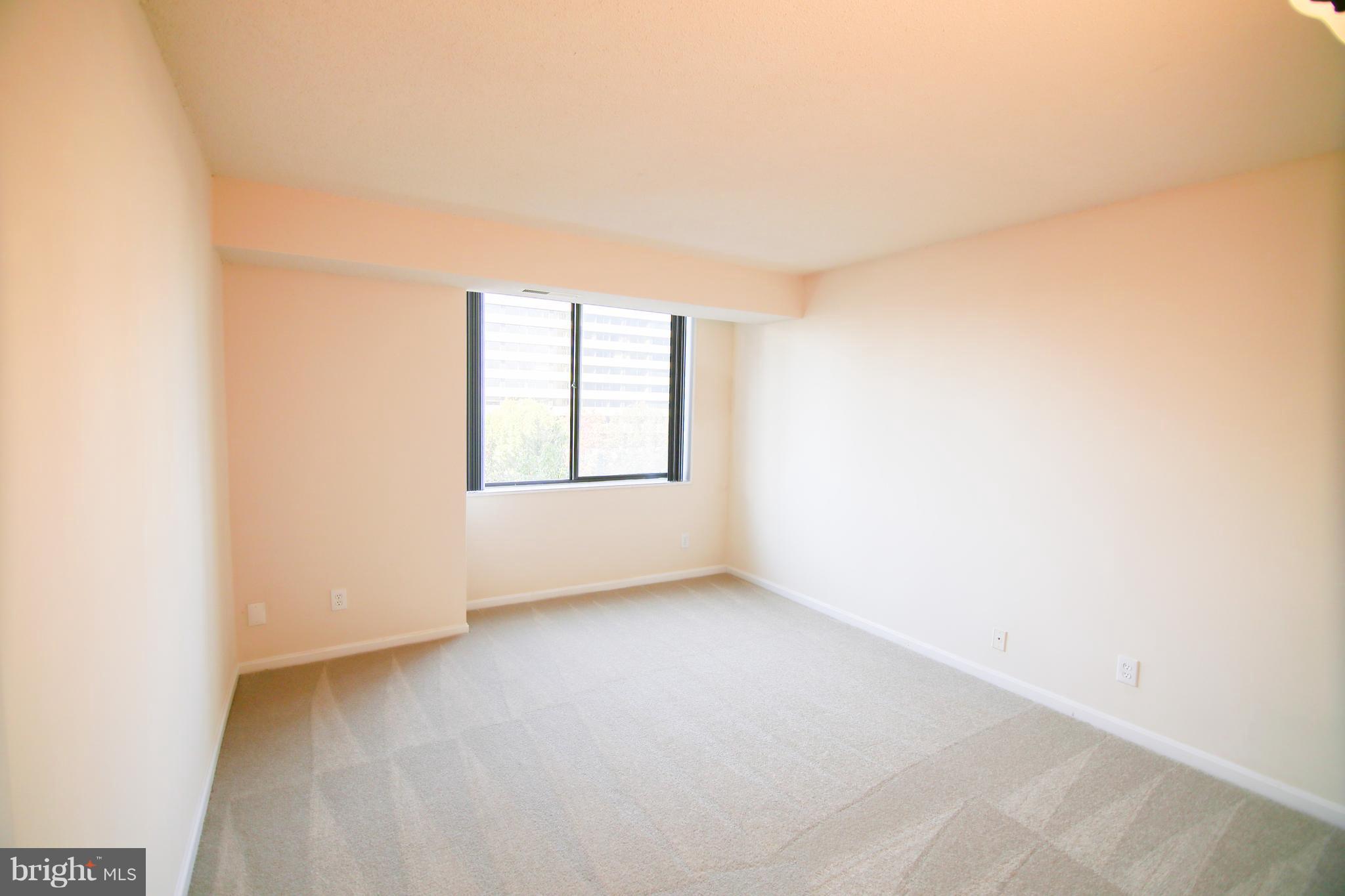 SKYLINE HOUSE - Residential Lease