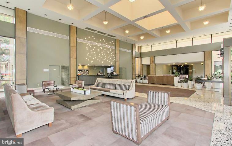 SKYLINE HOUSE - Residential Lease