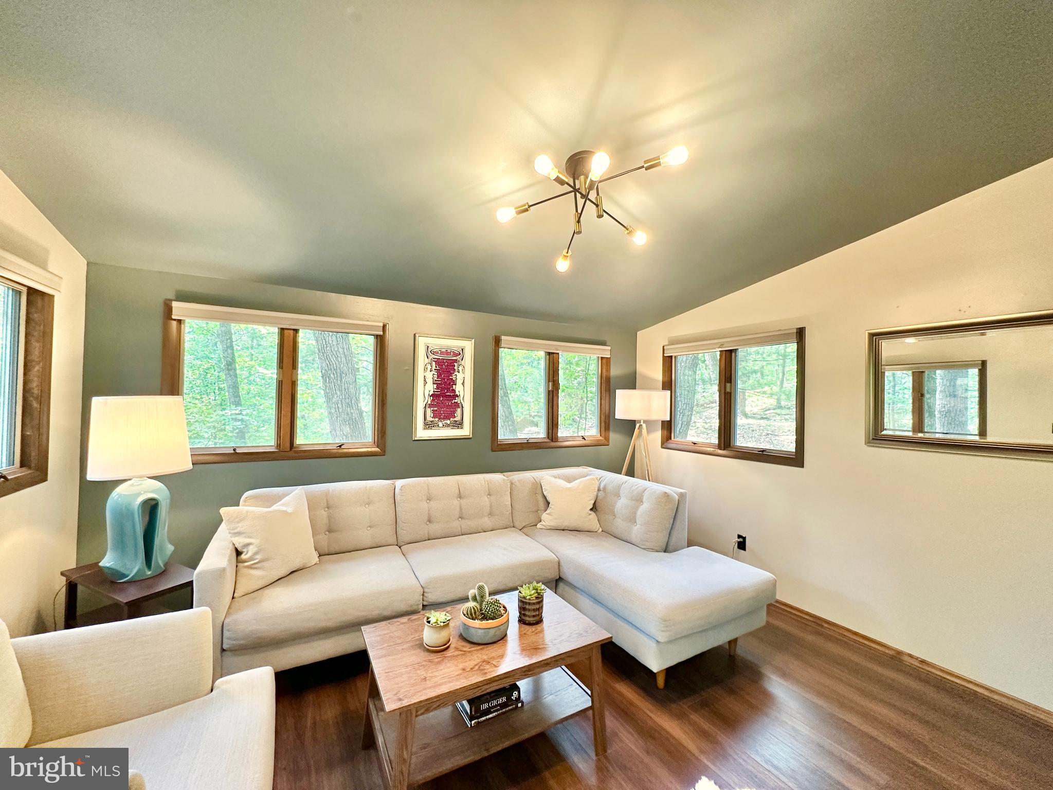 THE WOODS - Residential