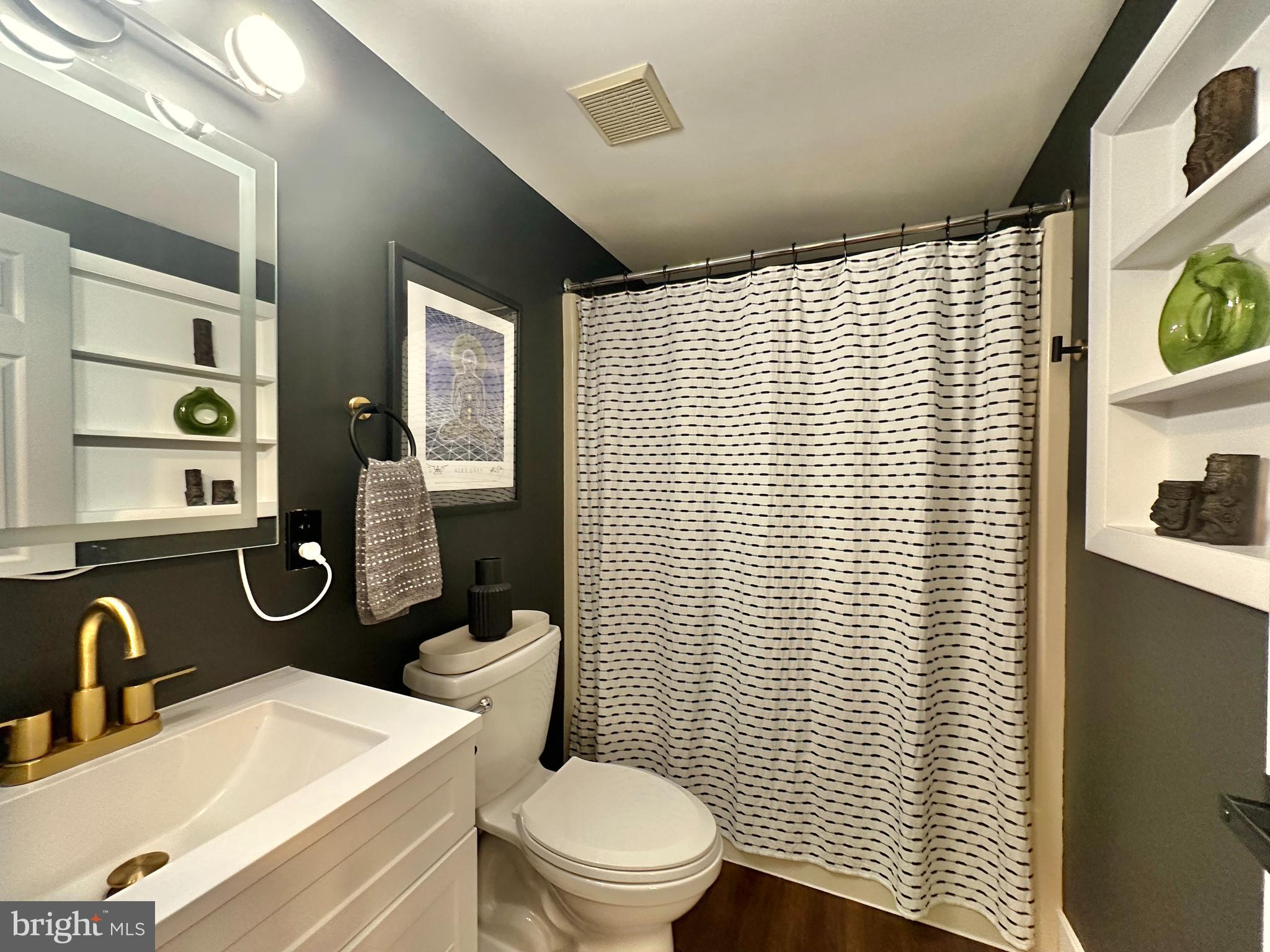 THE WOODS - Residential