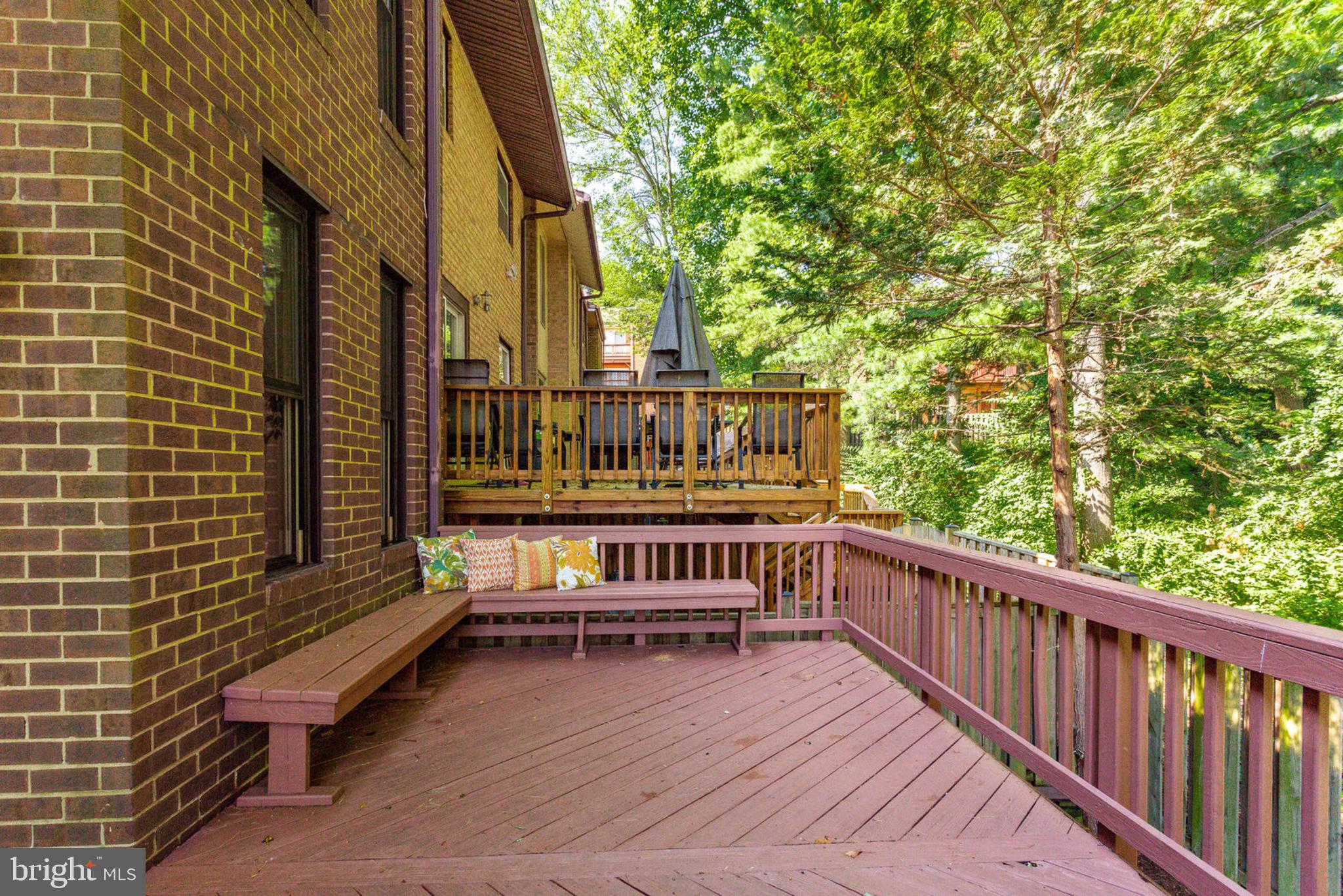 TYSONS COURT - Residential