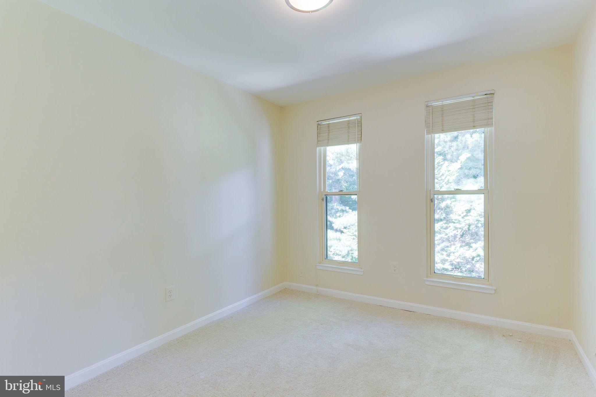 TYSONS COURT - Residential