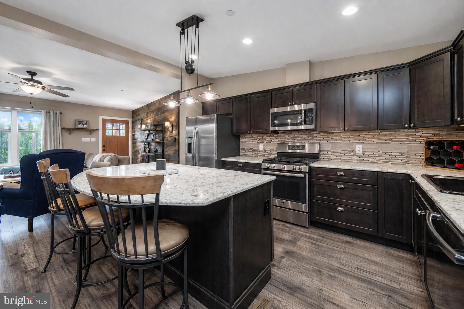 LODESTONE - Residential