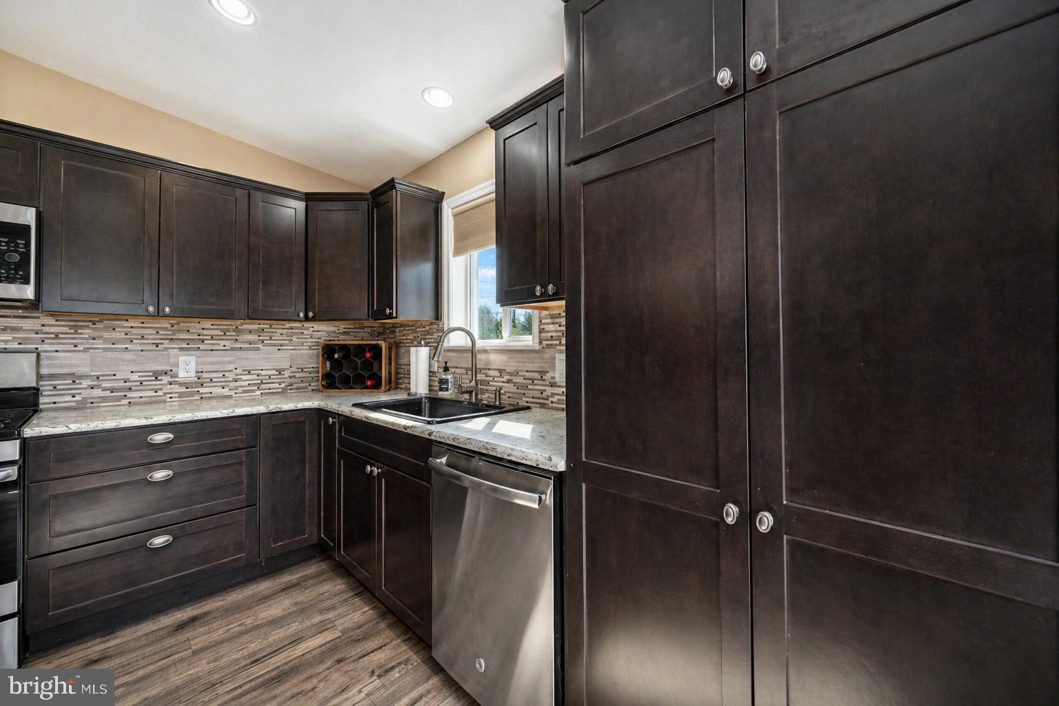 LODESTONE - Residential