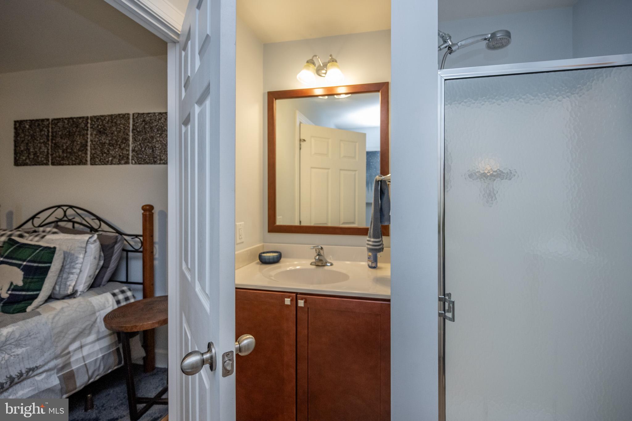 LODESTONE - Residential