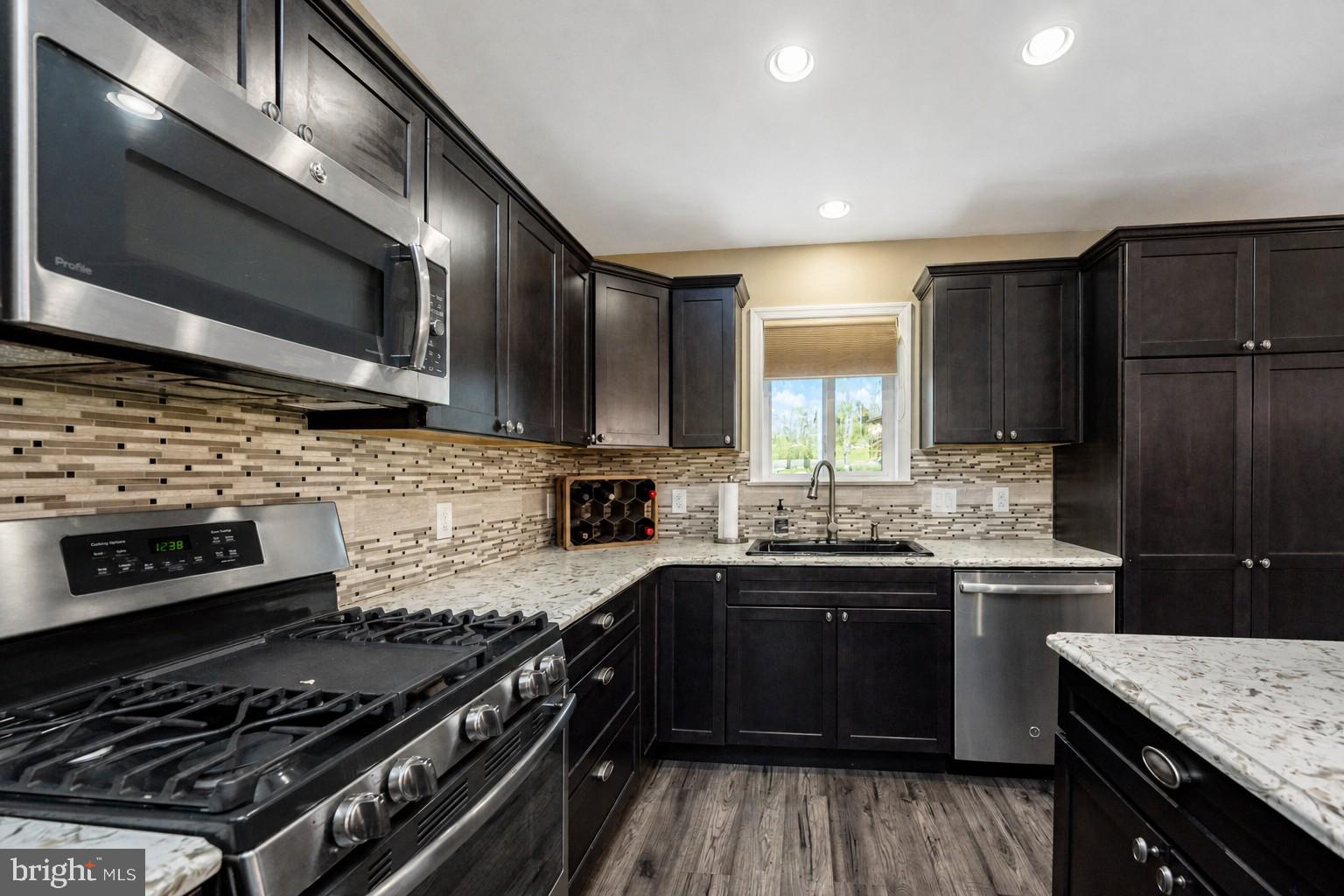 LODESTONE - Residential