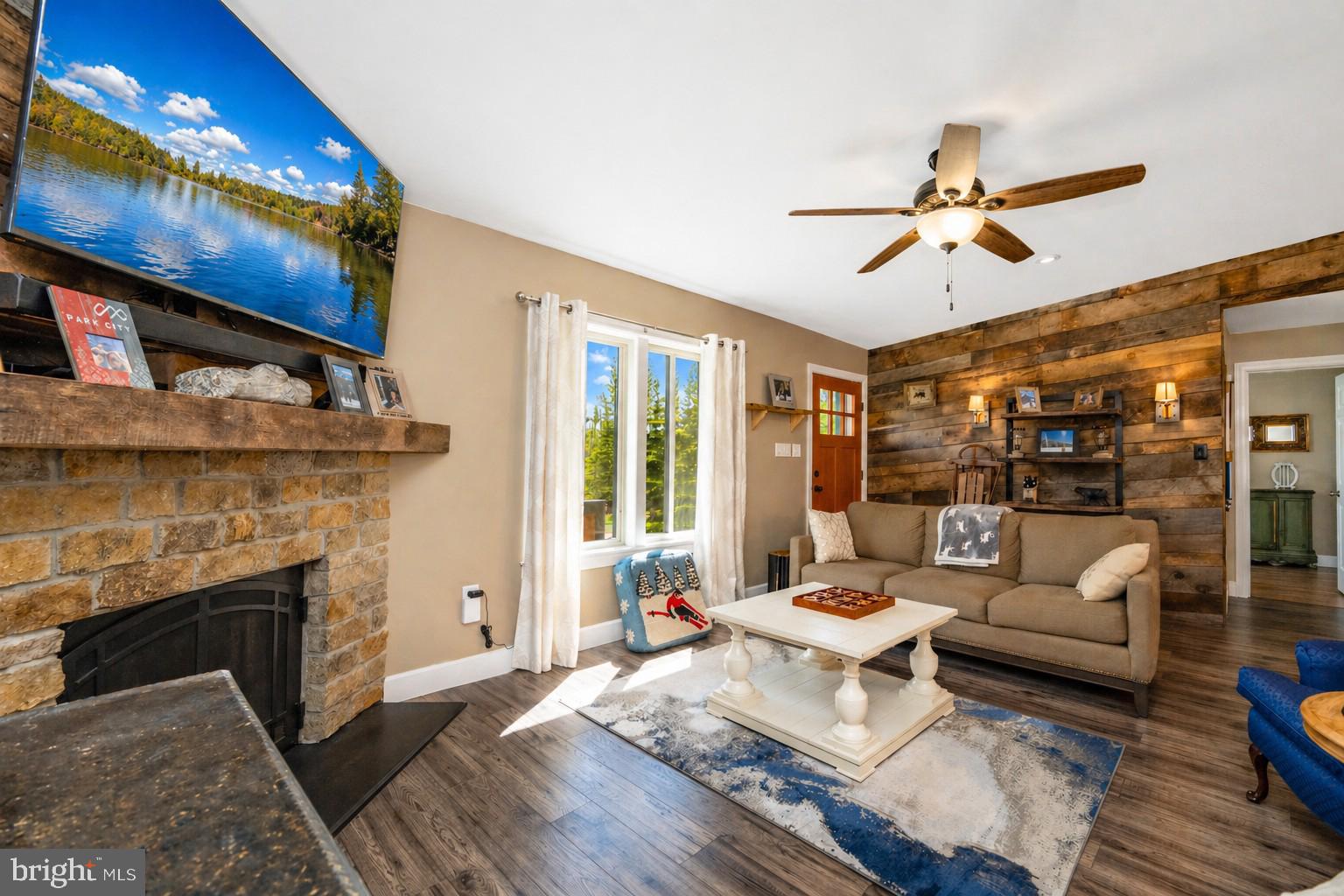 LODESTONE - Residential