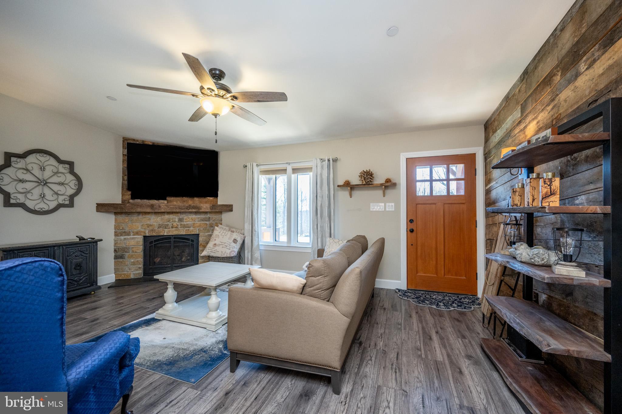 LODESTONE - Residential