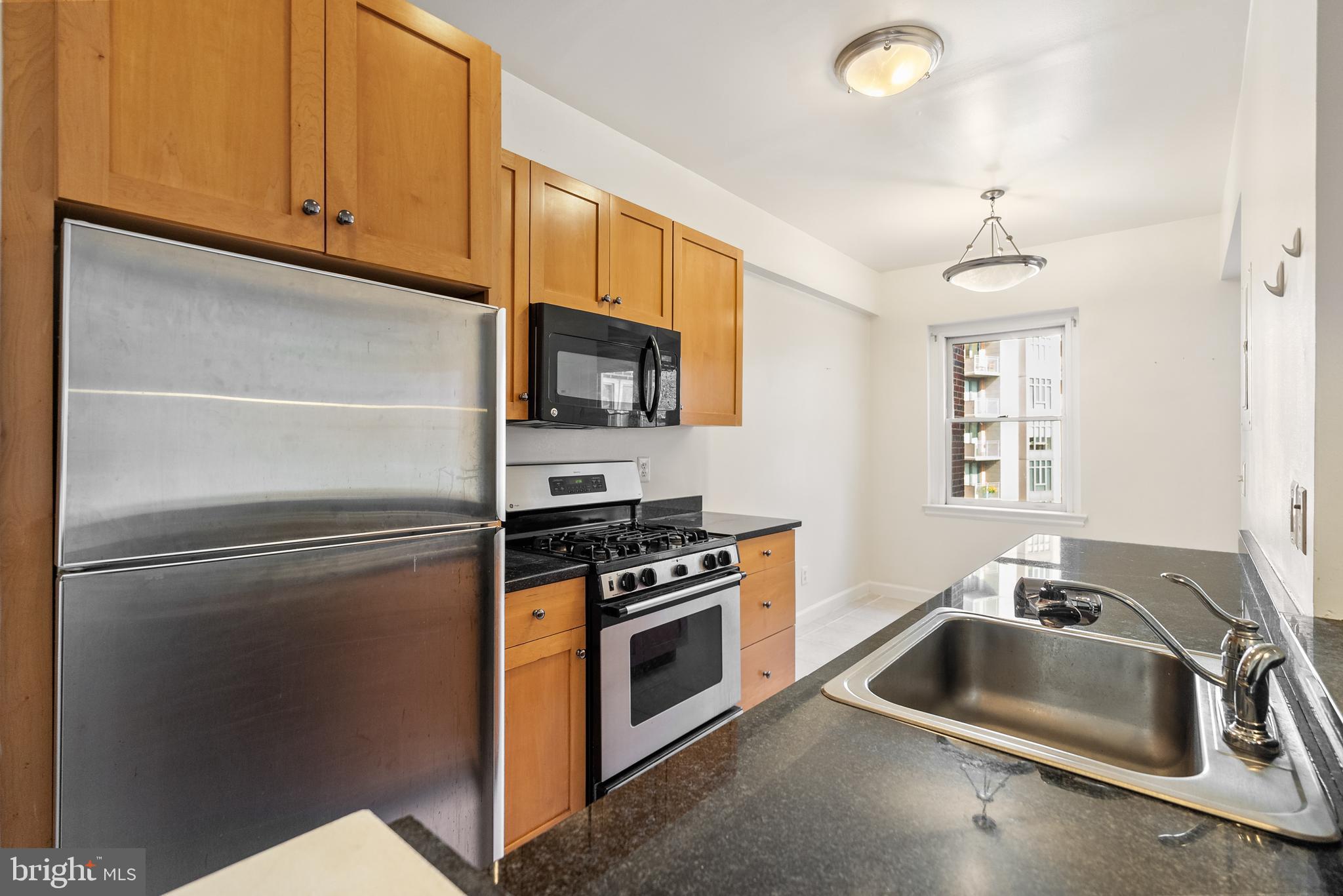 3901 CONNECTICUT AVENUE NW 406