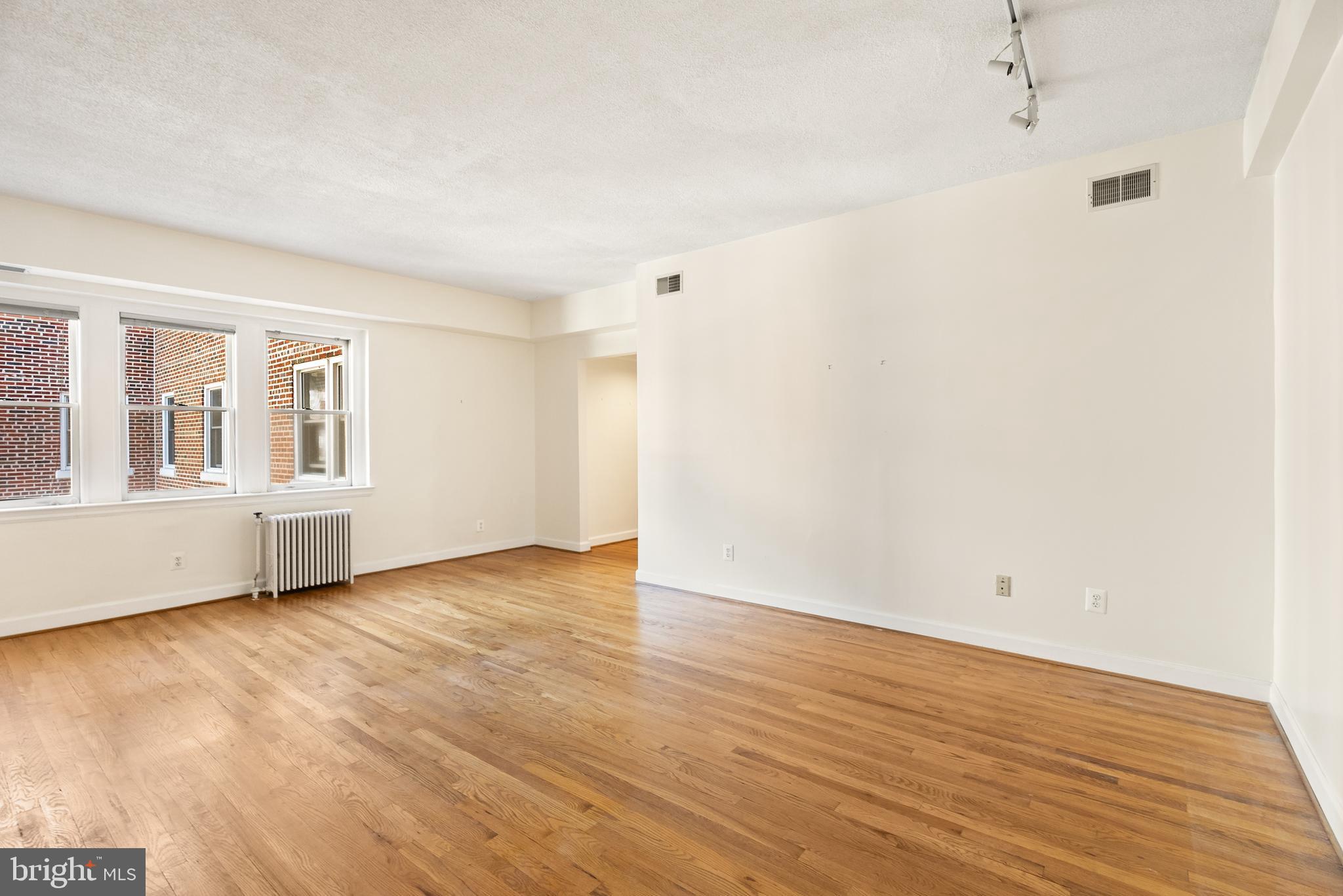 3901 CONNECTICUT AVENUE NW 406