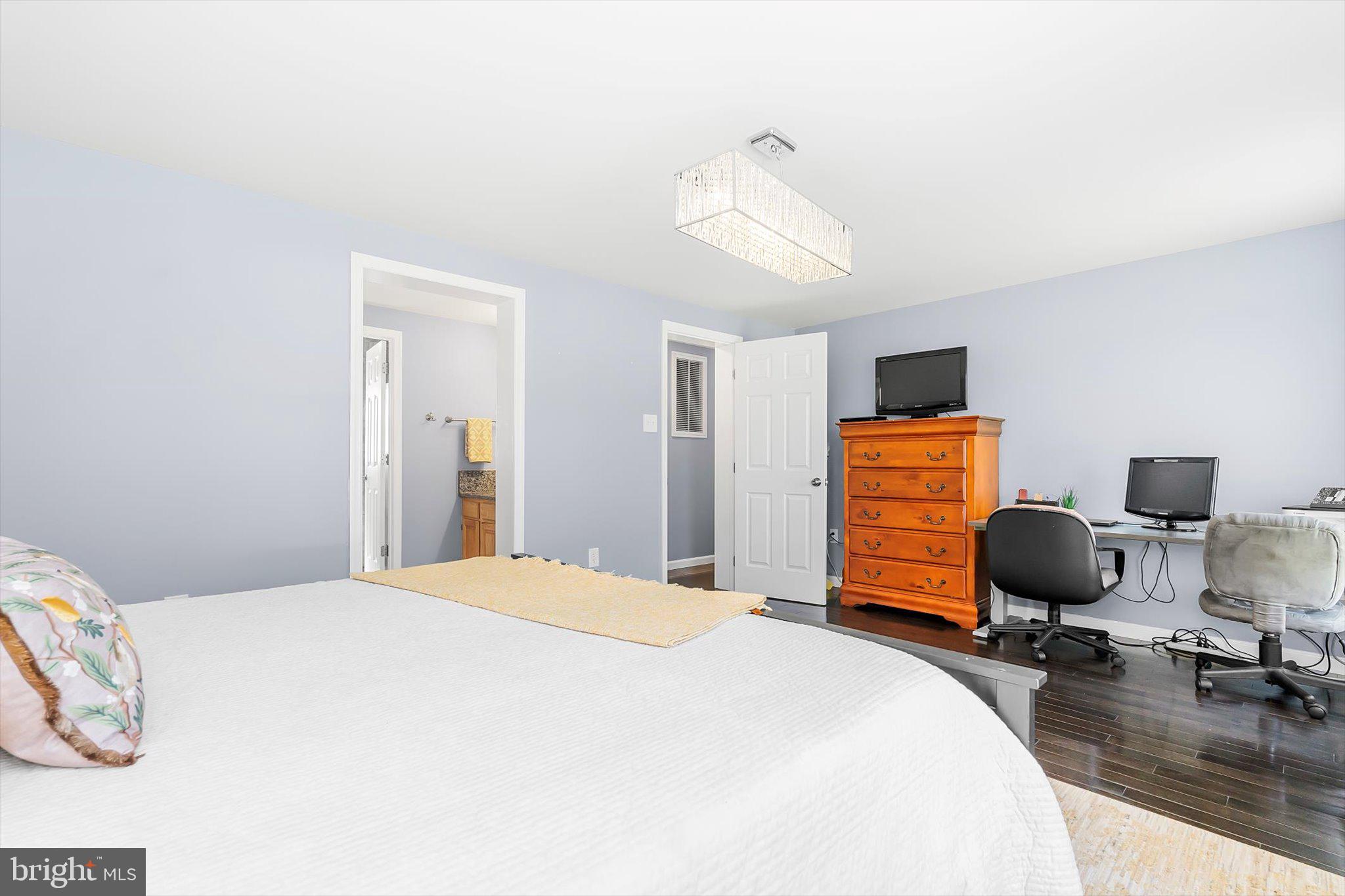 POTOMAC FARMS - Residential