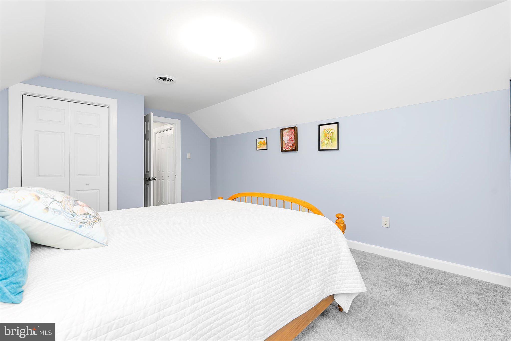 POTOMAC FARMS - Residential