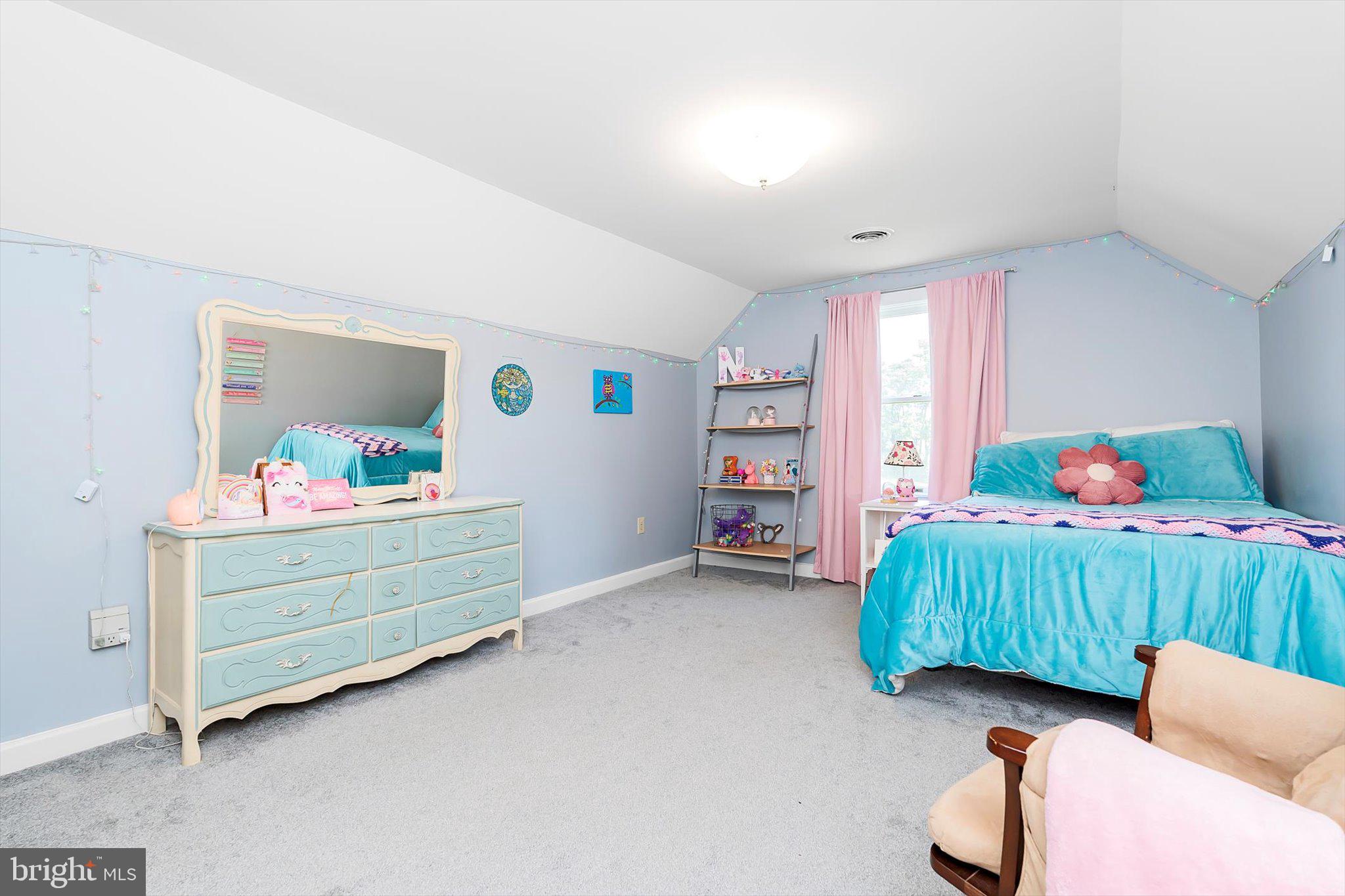 POTOMAC FARMS - Residential