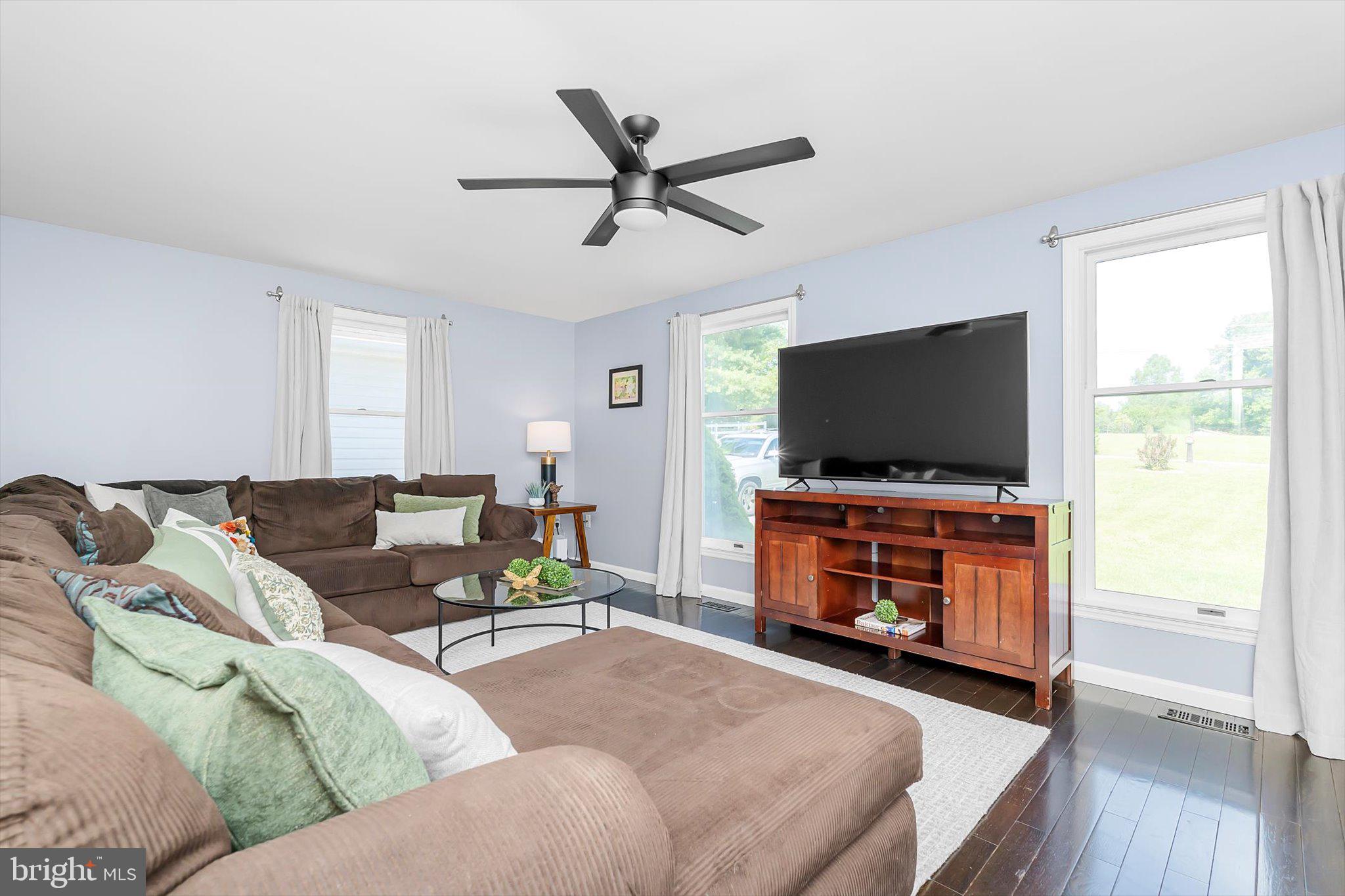 POTOMAC FARMS - Residential