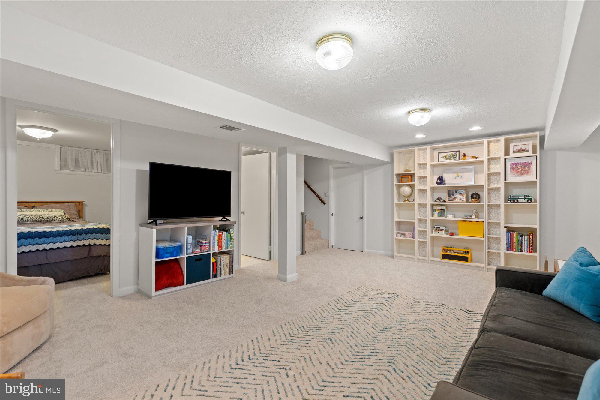 SEMINARY HEIGHTS - Residential