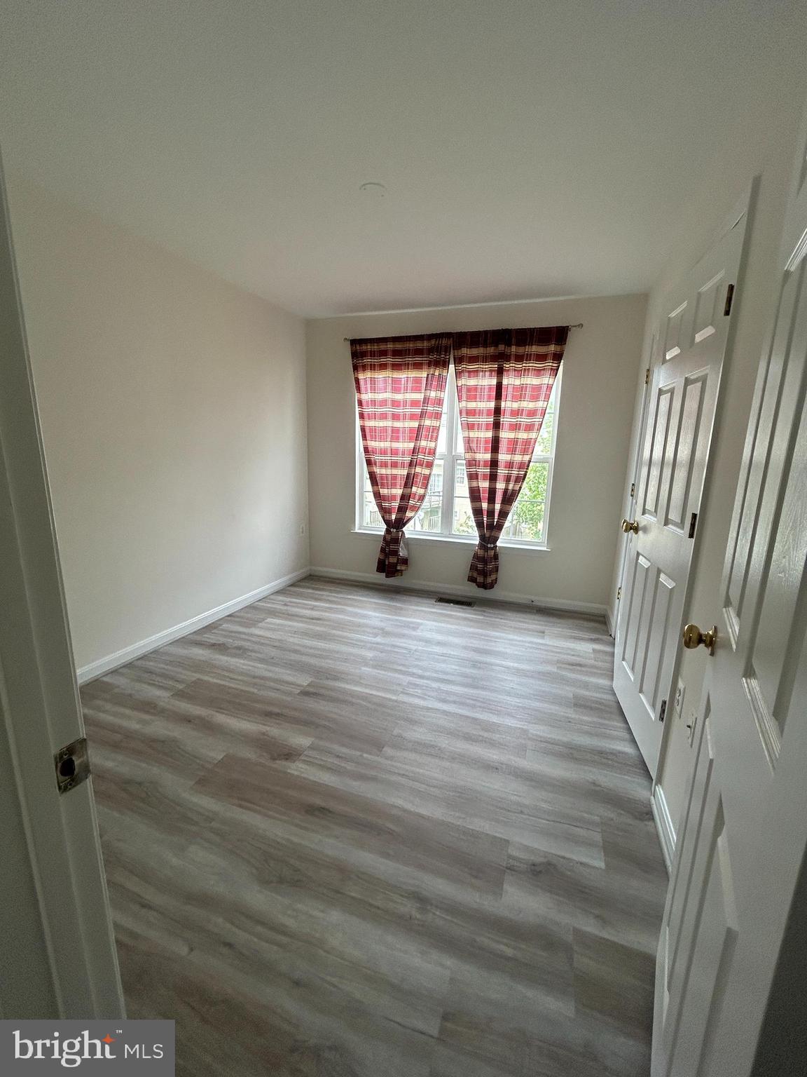 PARKSIDE AT DULLES - Residential Lease