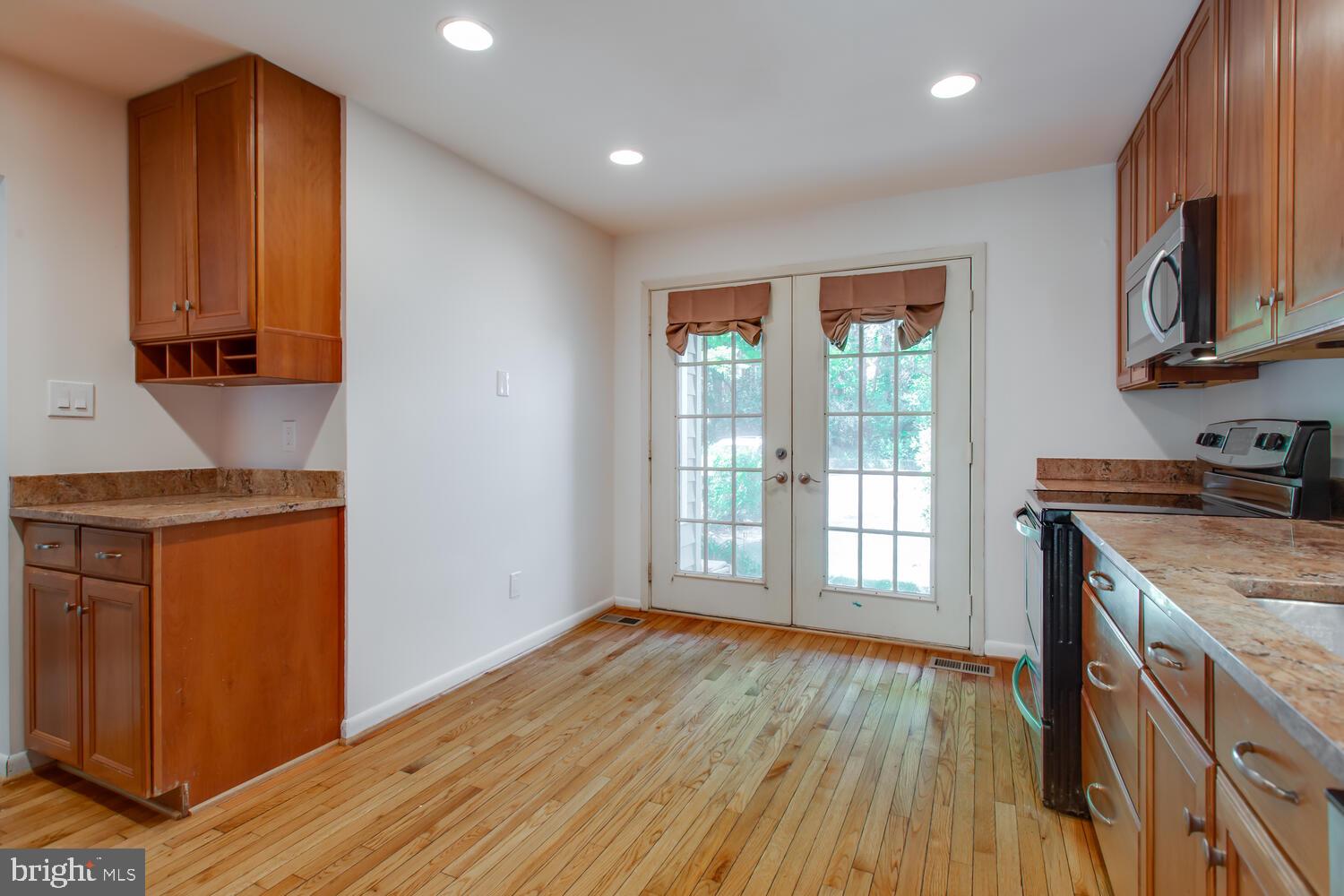 RESTON - Residential Lease