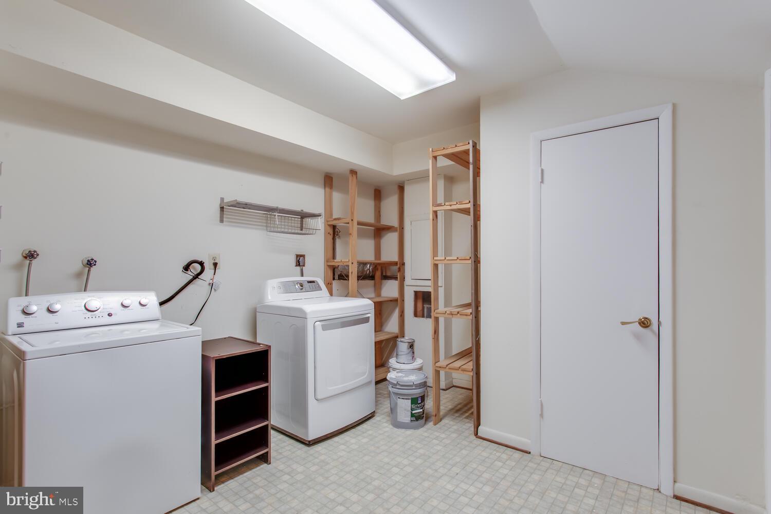 RESTON - Residential Lease