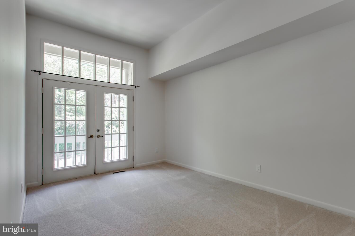 RESTON - Residential Lease