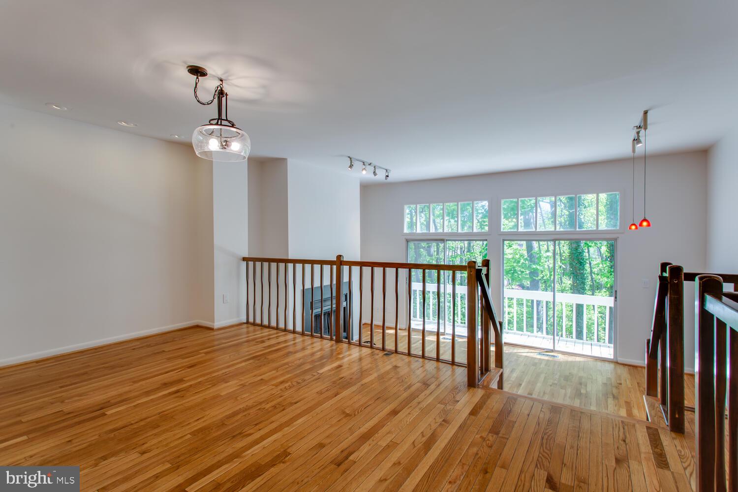 RESTON - Residential Lease